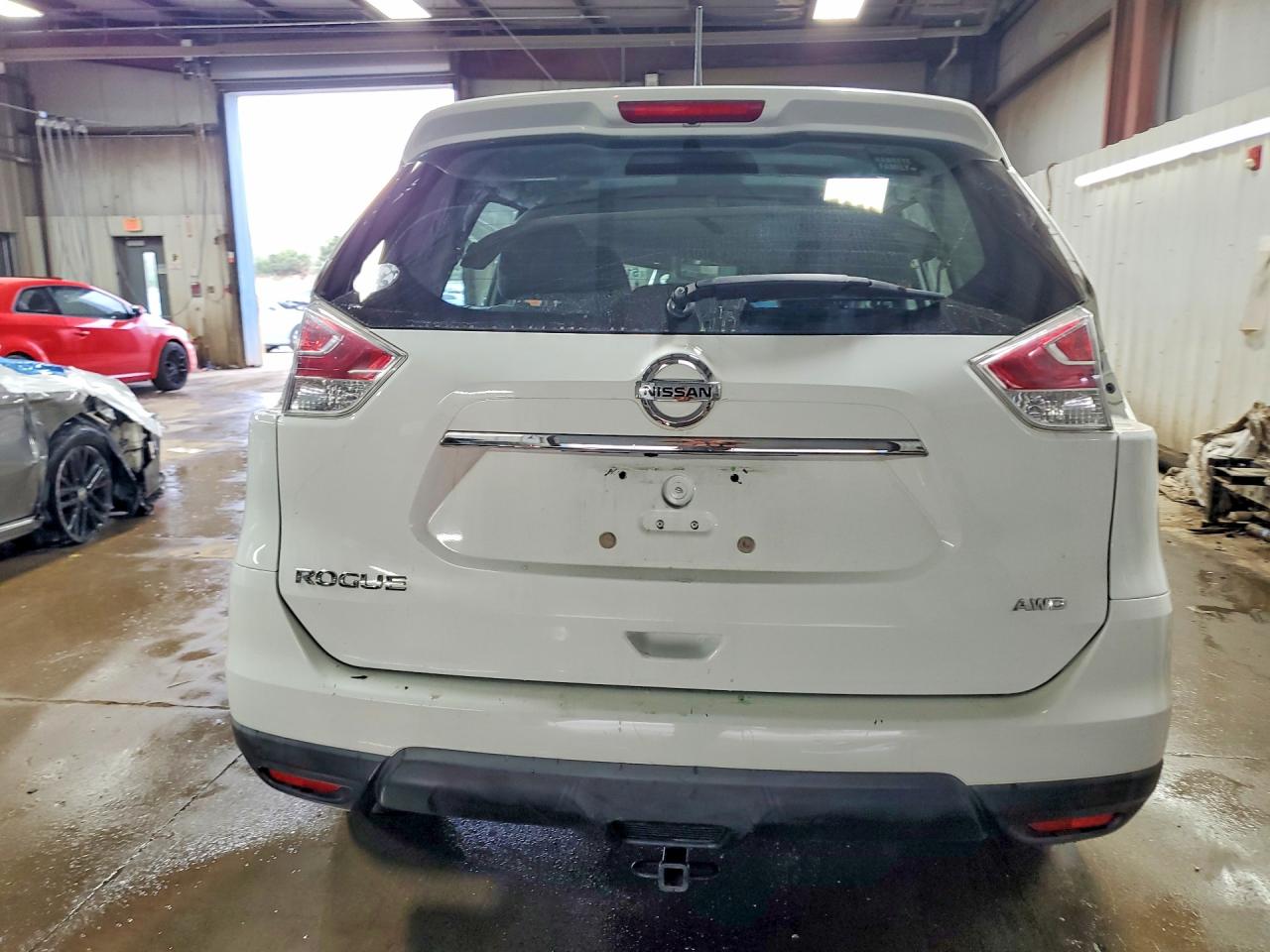 2016 Nissan Rogue S White vin: KNMAT2MV5GP687331