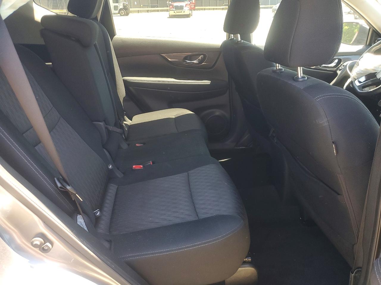 2017 Nissan Rogue Sv Gray vin: KNMAT2MV5HP507105
