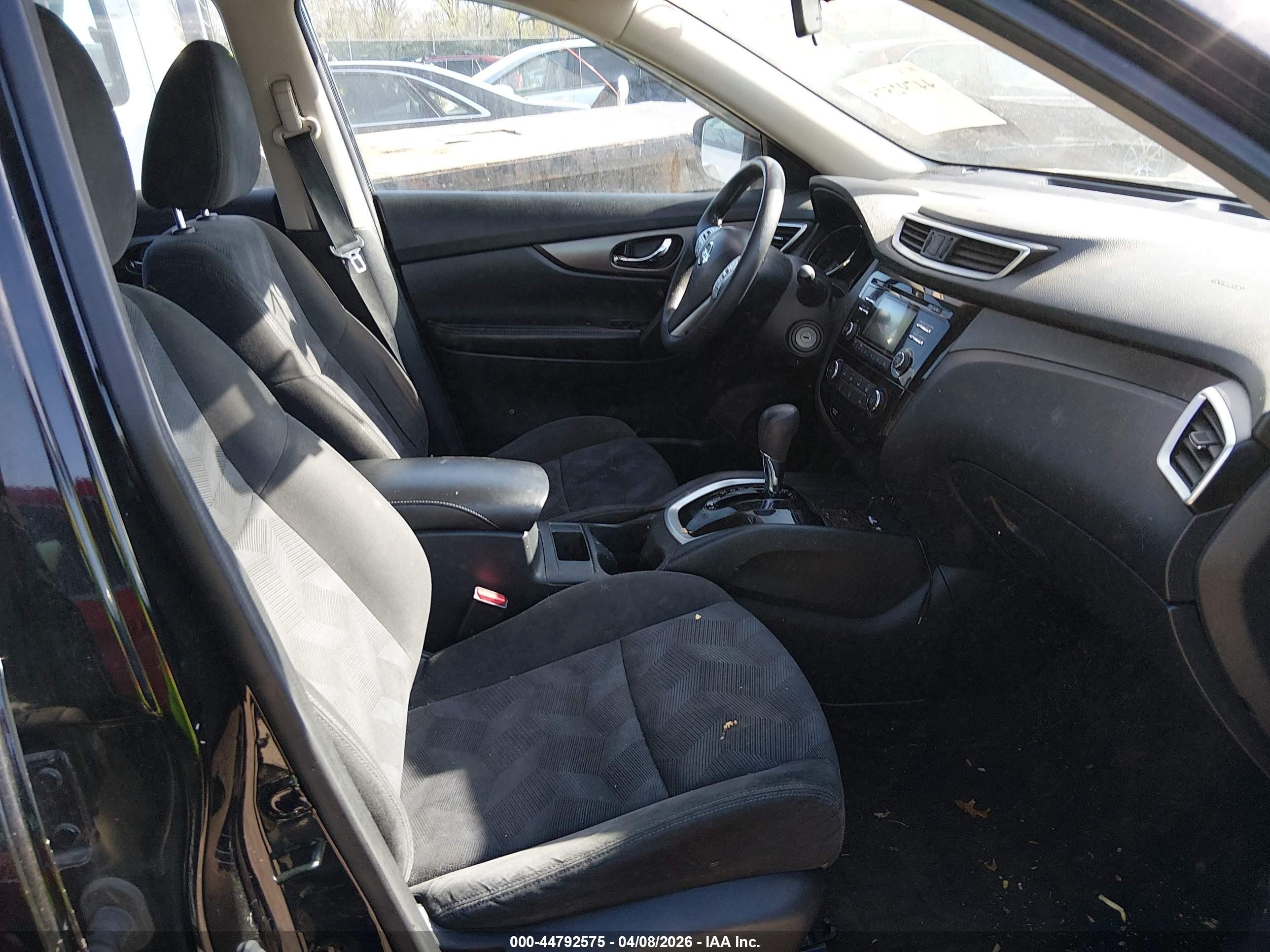 2015 Nissan Rogue S Черный vin: KNMAT2MV6FP510849