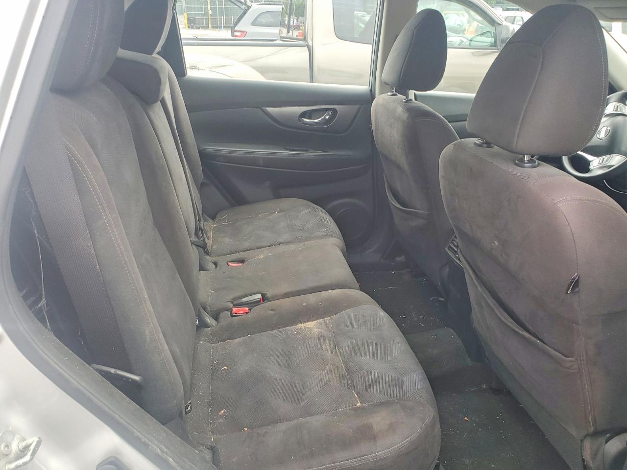 2015 Nissan Rogue S Silver vin: KNMAT2MV6FP523830