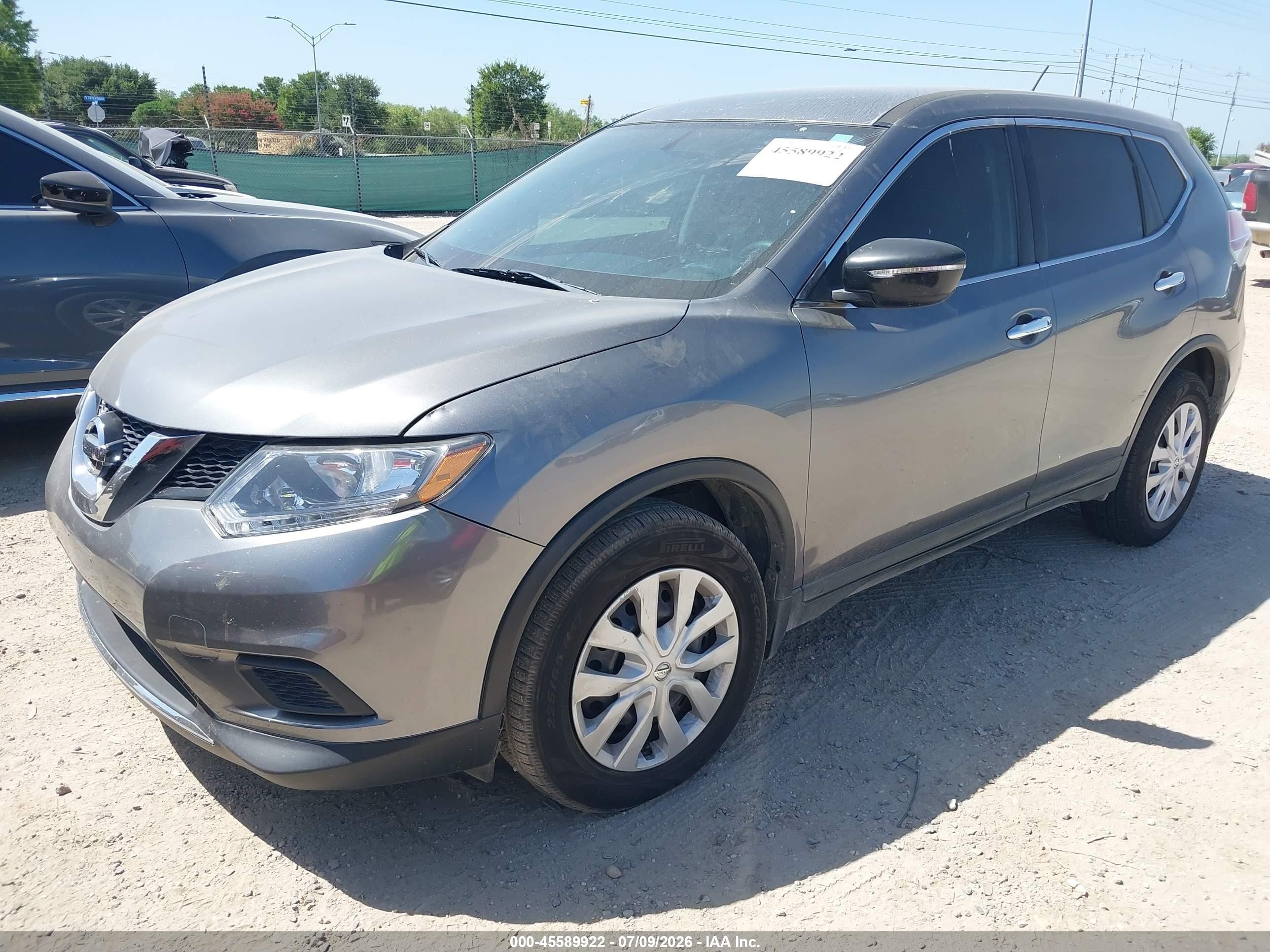 2015 Nissan Rogue S Серый vin: KNMAT2MV6FP526016