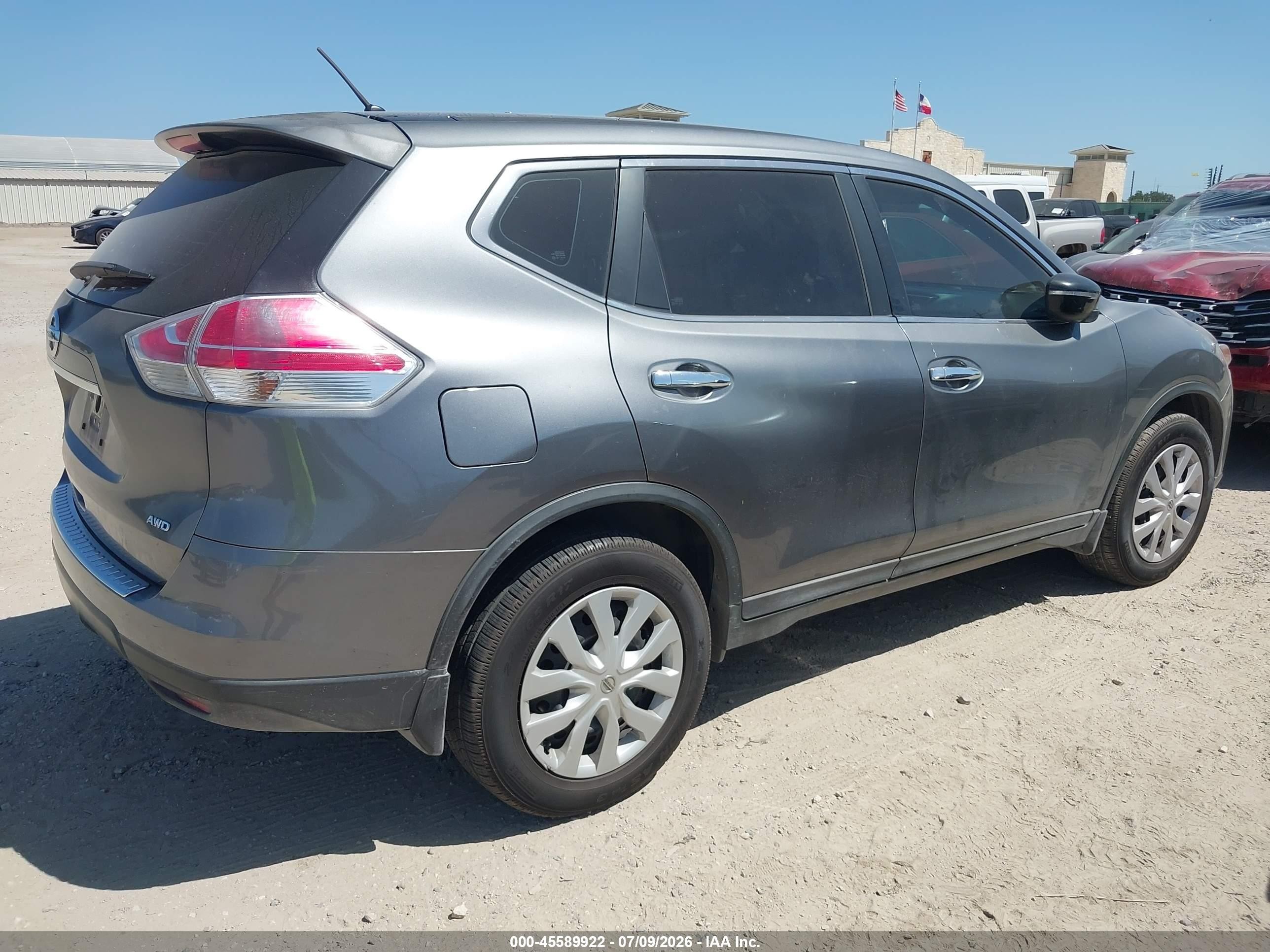 2015 Nissan Rogue S Серый vin: KNMAT2MV6FP526016