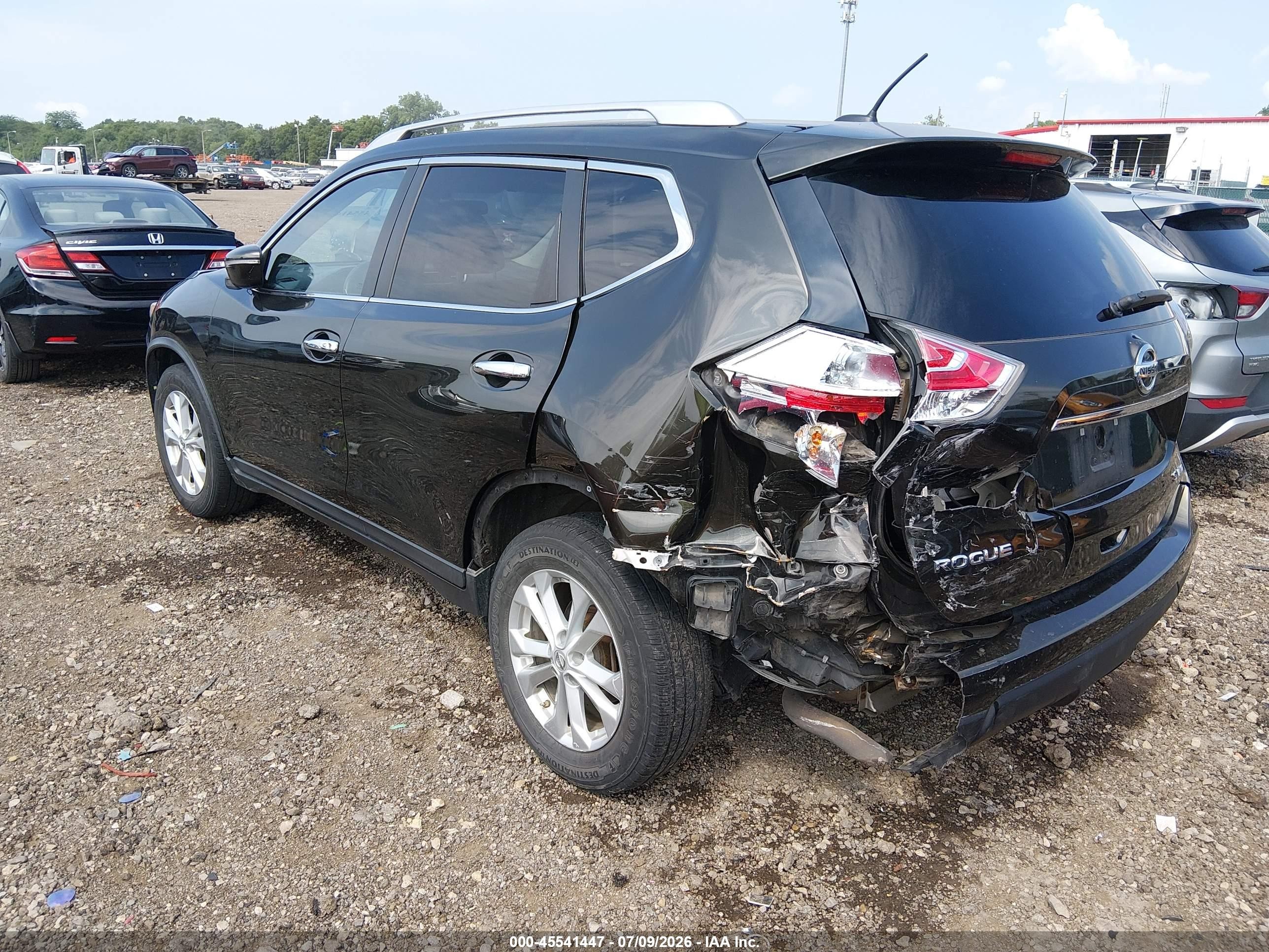 2015 Nissan Rogue Sv Silver vin: KNMAT2MV6FP537257