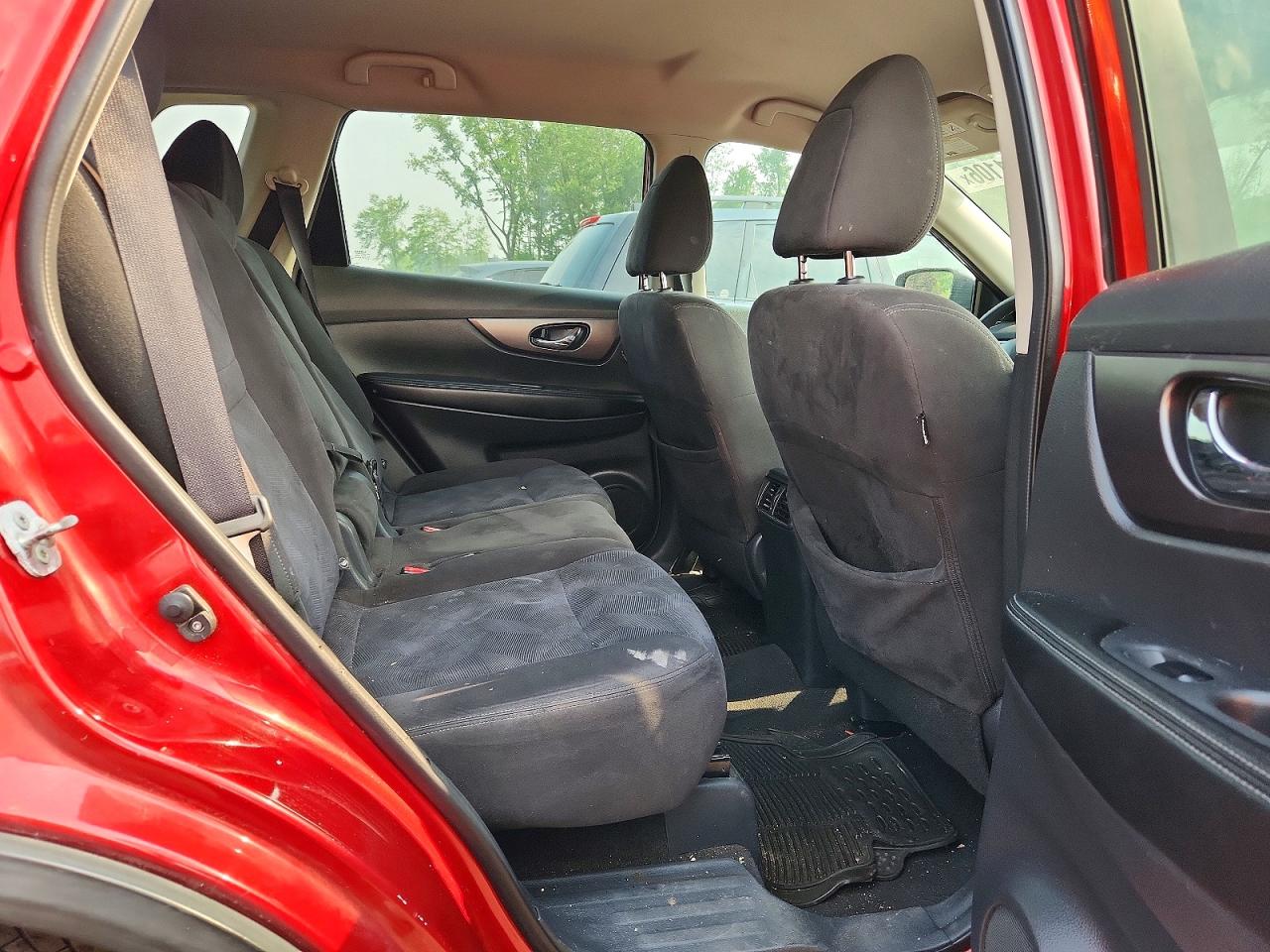 2015 Nissan Rogue Sv Red vin: KNMAT2MV6FP538182