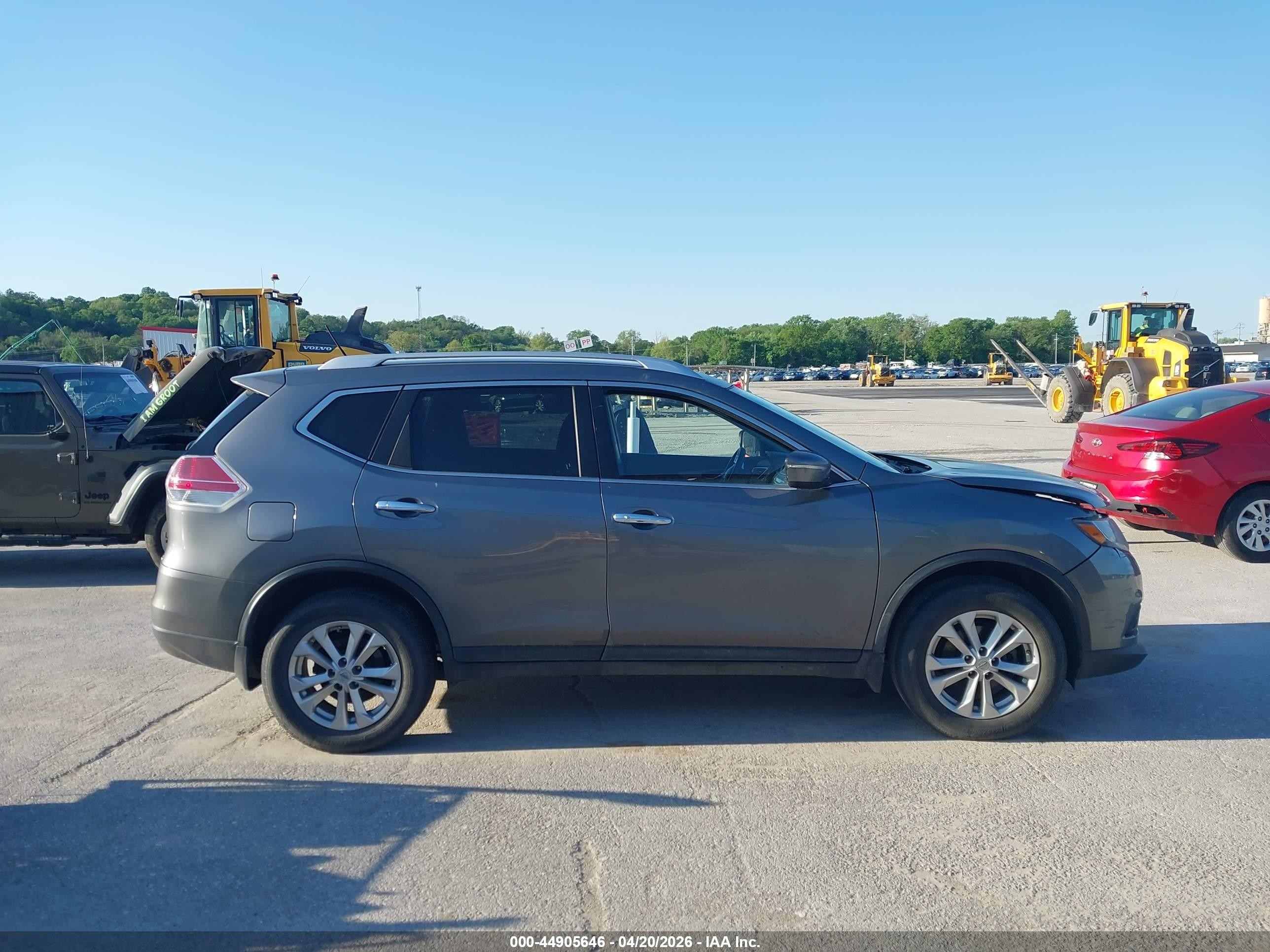 2015 Nissan Rogue Sv Серый vin: KNMAT2MV6FP546038