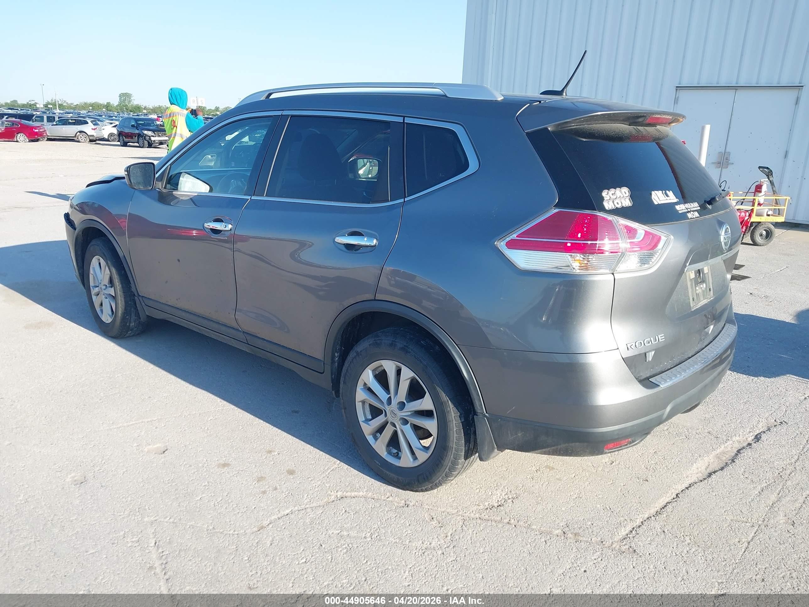 2015 Nissan Rogue Sv Серый vin: KNMAT2MV6FP546038