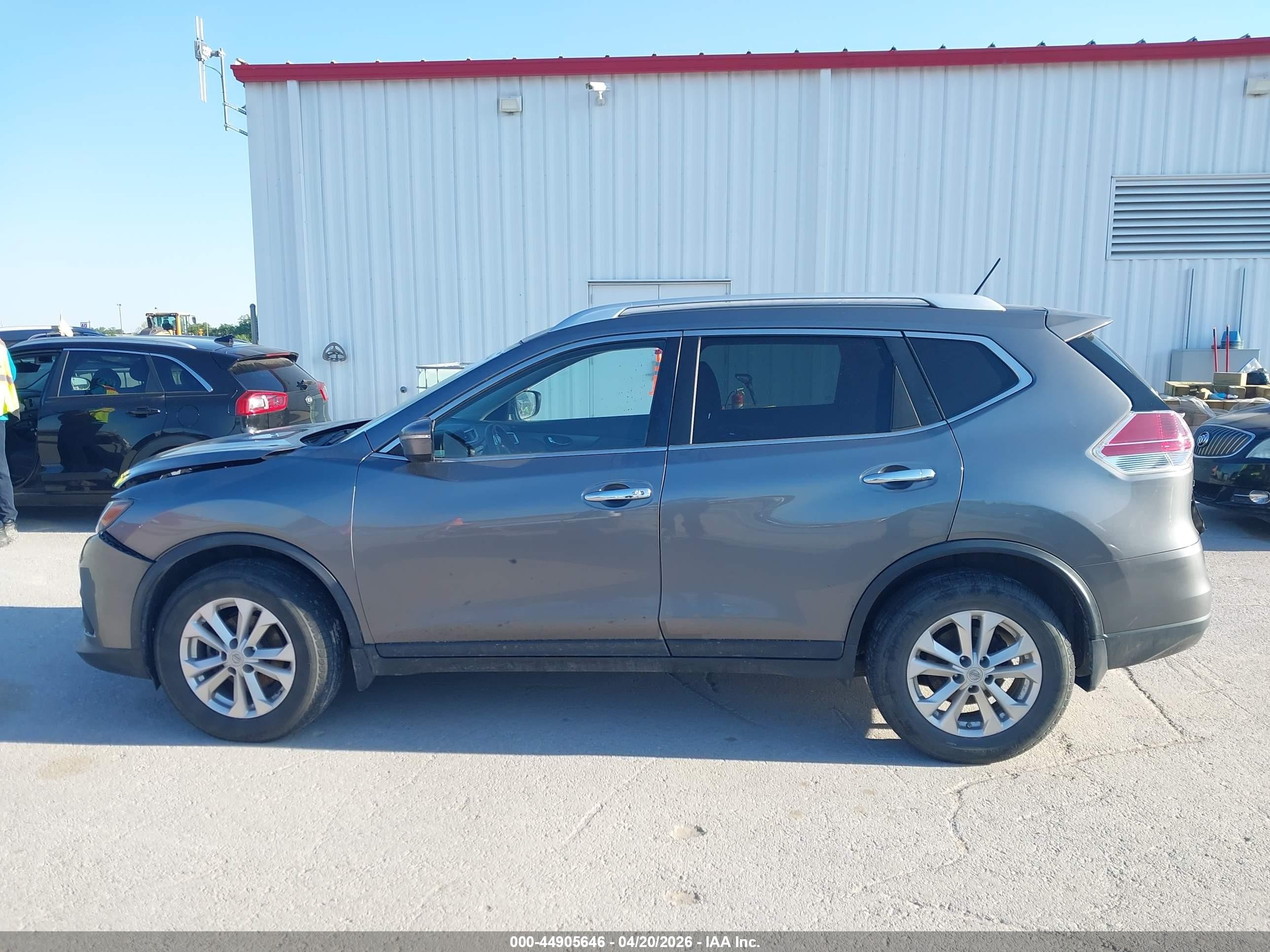 2015 Nissan Rogue Sv Серый vin: KNMAT2MV6FP546038