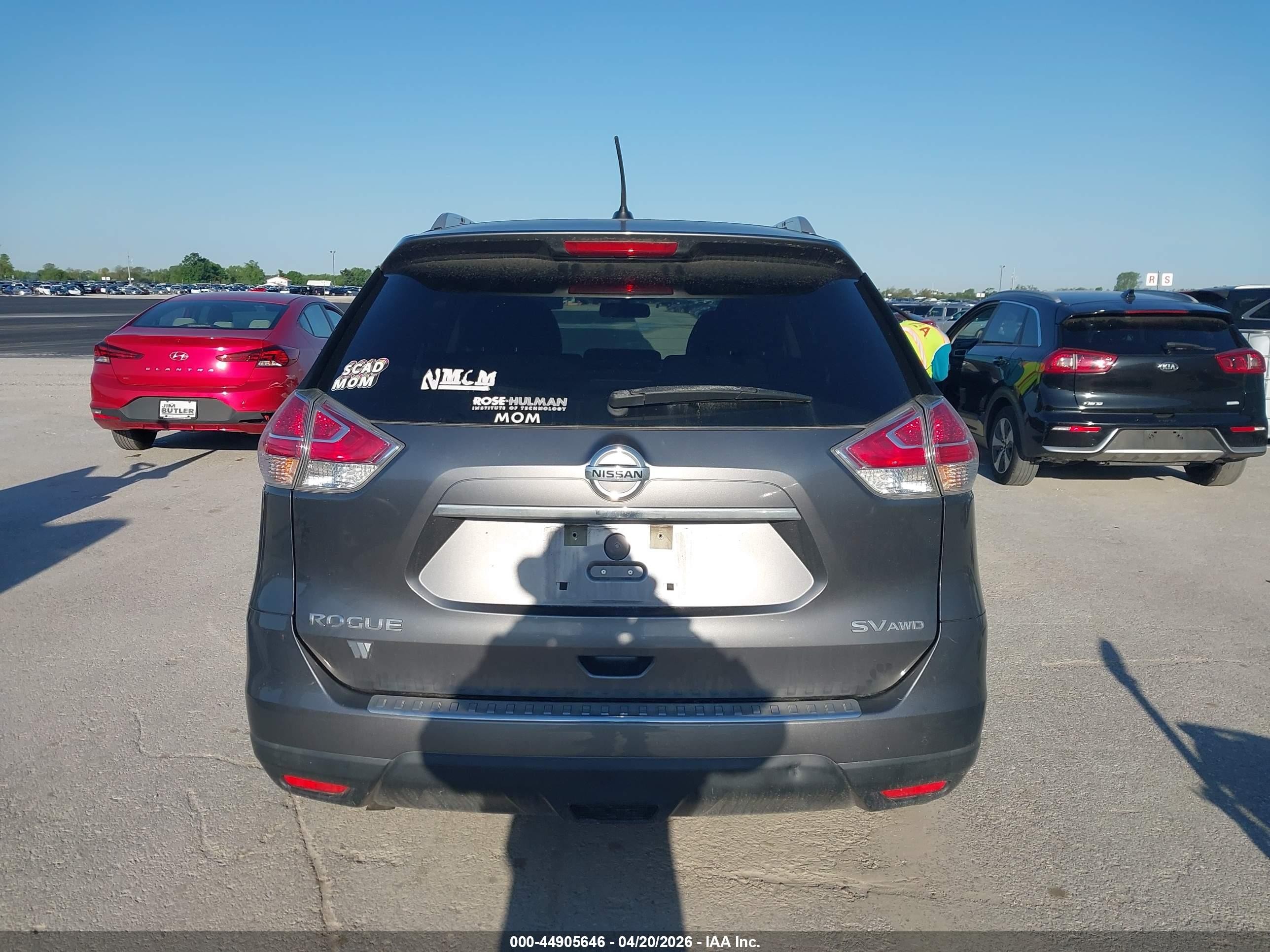 2015 Nissan Rogue Sv Серый vin: KNMAT2MV6FP546038