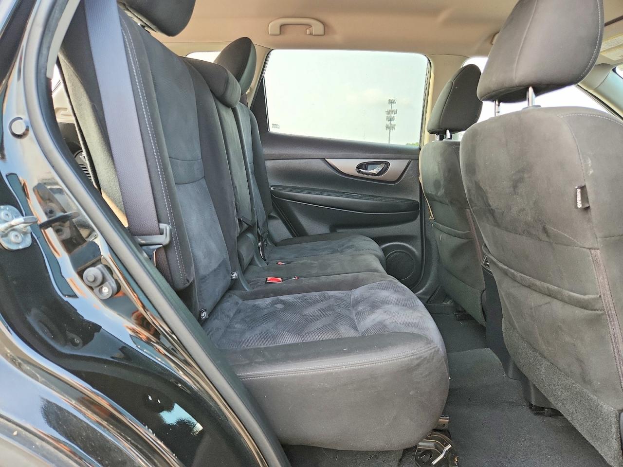 2015 Nissan Rogue Sv Black vin: KNMAT2MV6FP551711