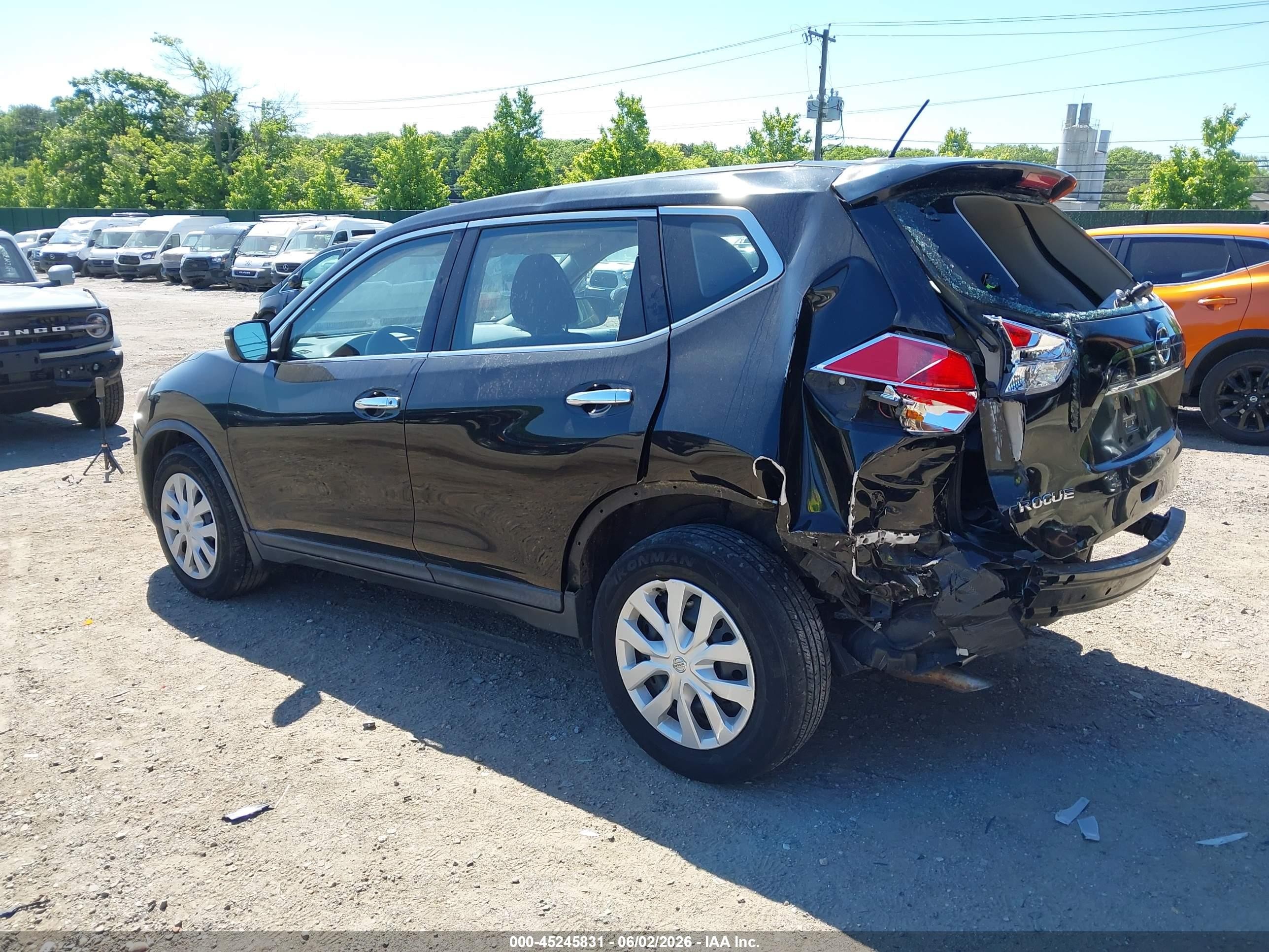 2015 Nissan Rogue S Черный vin: KNMAT2MV6FP588712