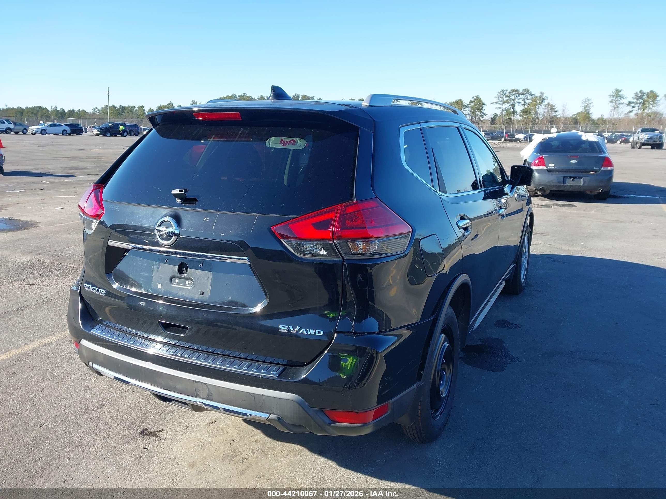 2017 Nissan Rogue Sv Черный vin: KNMAT2MV6HP579561
