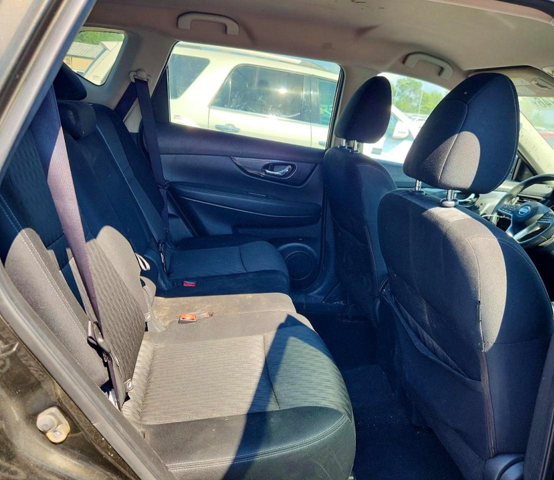 2017 Nissan Rogue Sv Gray vin: KNMAT2MV6HP585358
