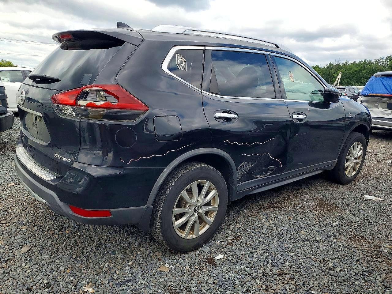 2018 Nissan Rogue Sv Black vin: KNMAT2MV6JP595989