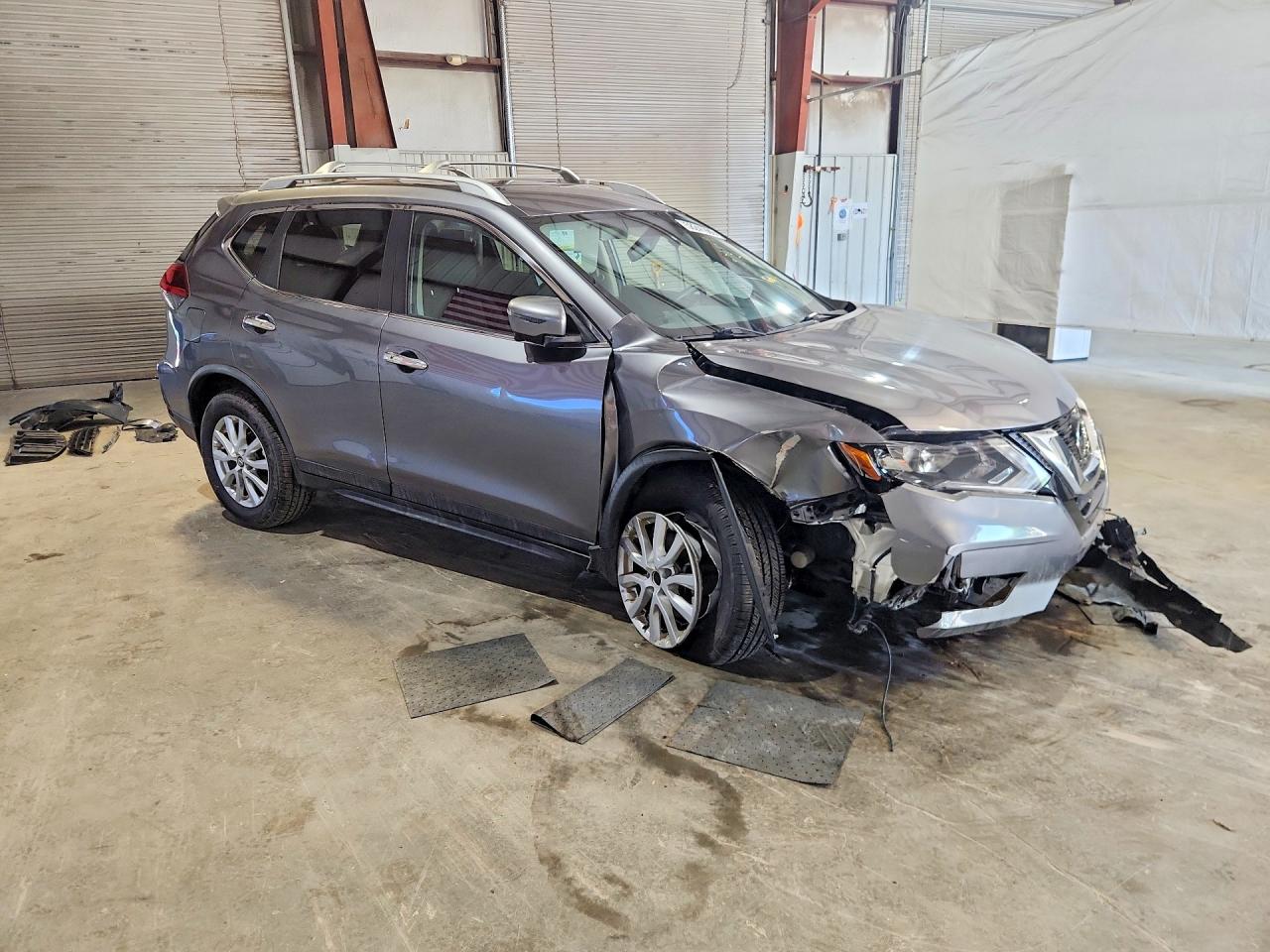2018 Nissan Rogue S/sv Gray vin: KNMAT2MV6JP601533