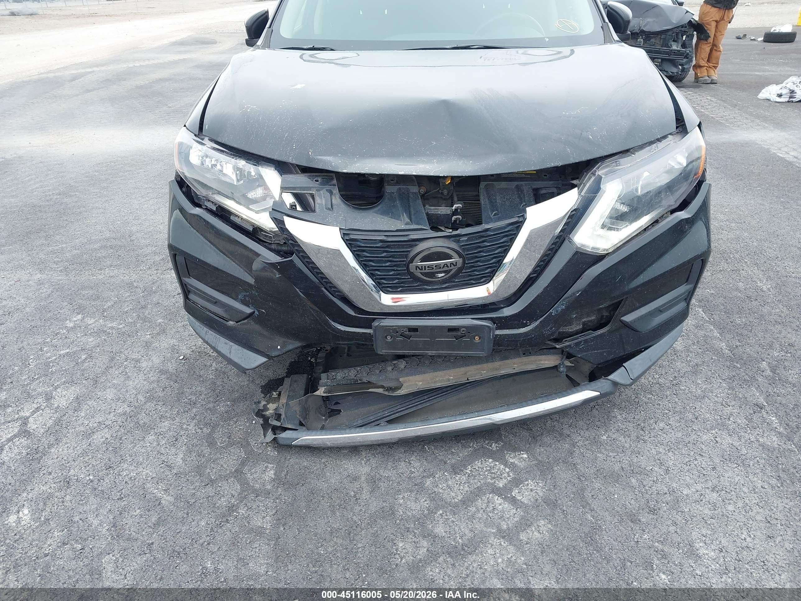 2018 Nissan Rogue Sv Black vin: KNMAT2MV6JP616825