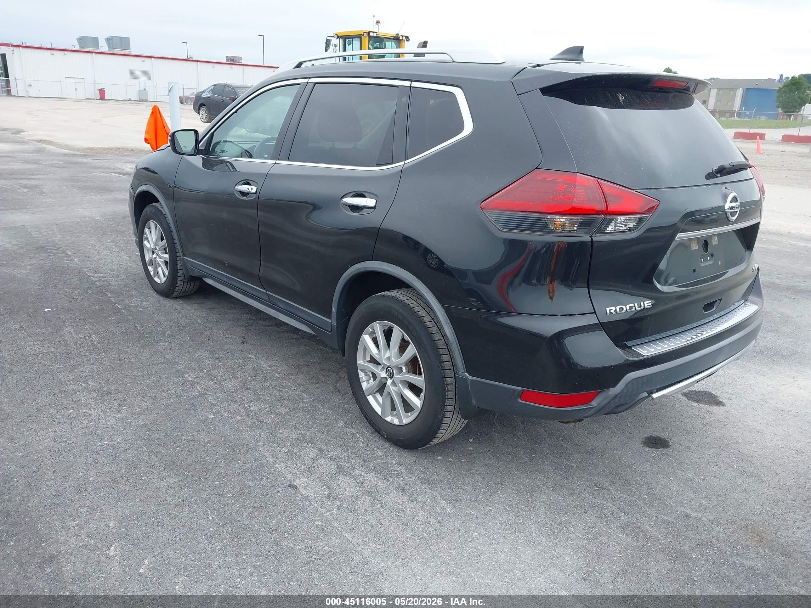 2018 Nissan Rogue Sv Black vin: KNMAT2MV6JP616825