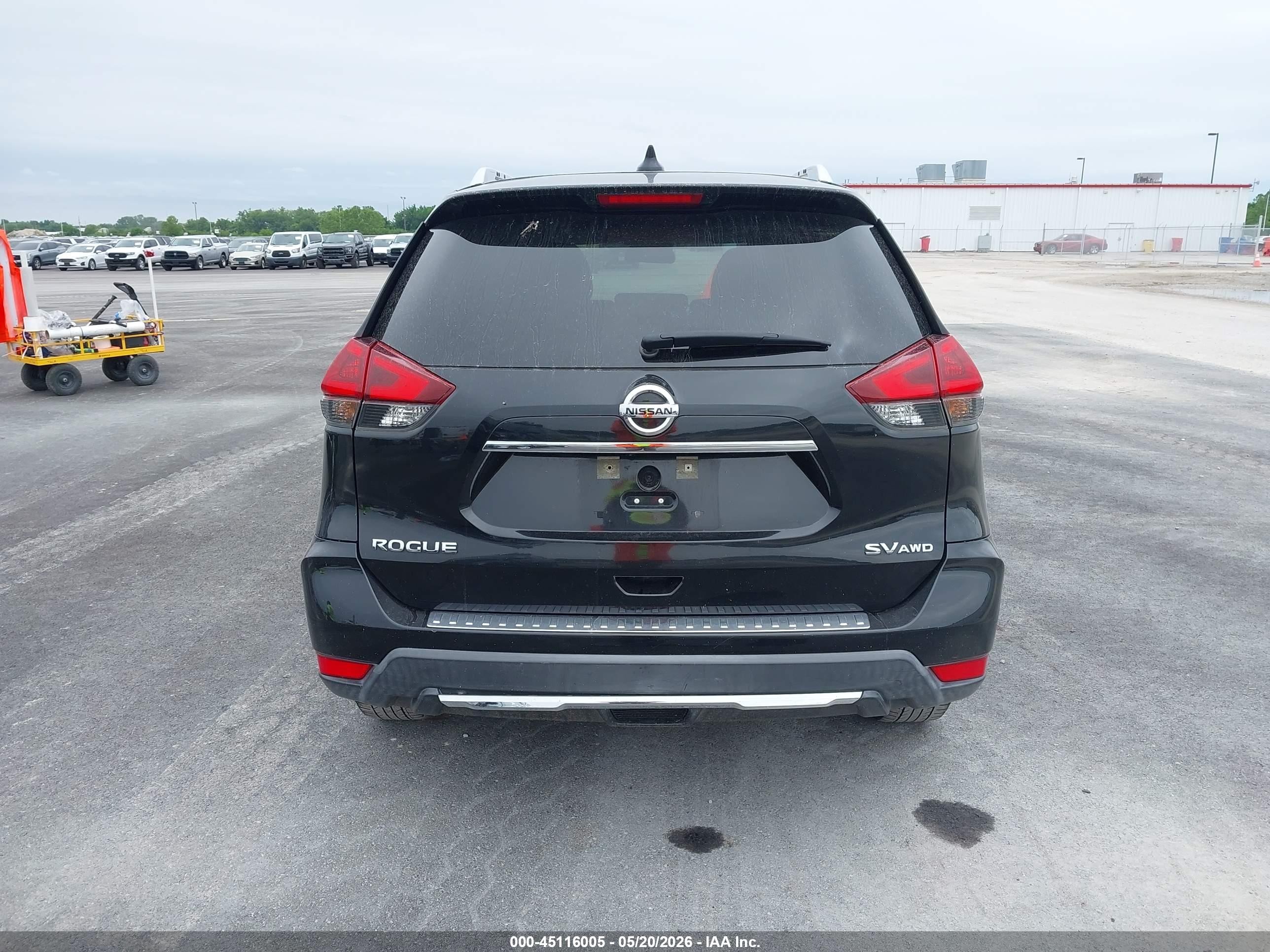 2018 Nissan Rogue Sv Black vin: KNMAT2MV6JP616825