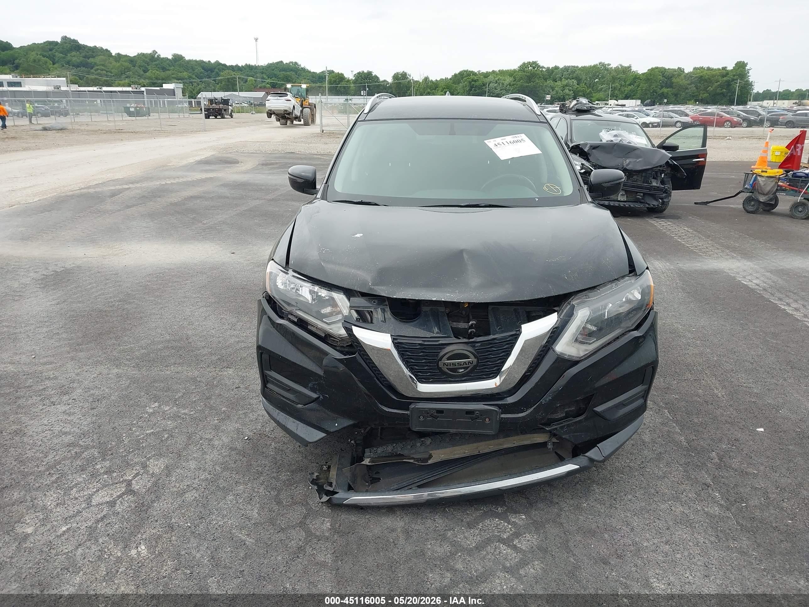 2018 Nissan Rogue Sv Black vin: KNMAT2MV6JP616825