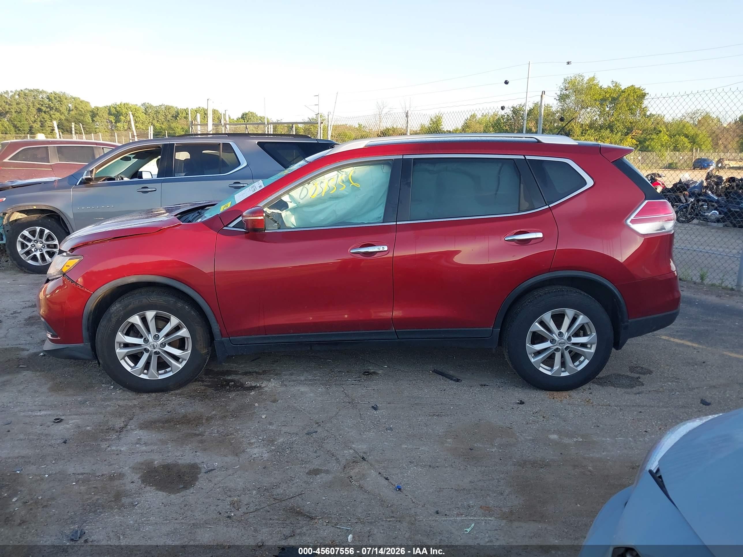 2015 Nissan Rogue Sv Burgundy vin: KNMAT2MV7FP508897
