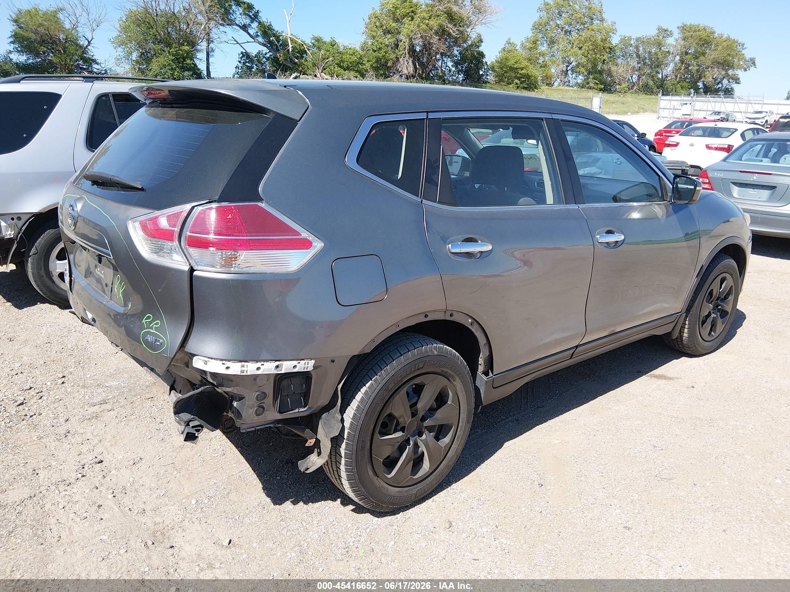 2015 Nissan Rogue S Gray vin: KNMAT2MV7FP514697