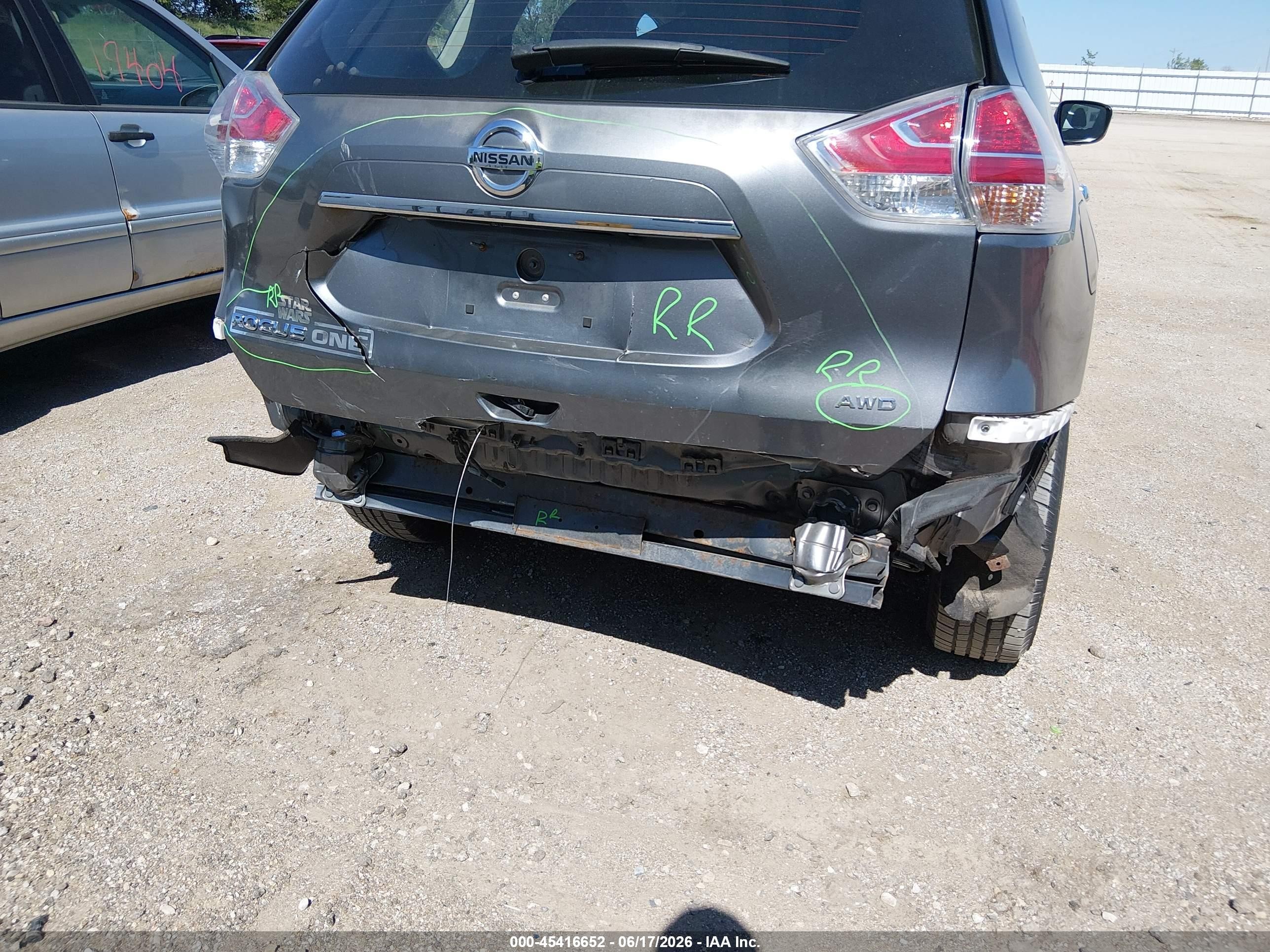 2015 Nissan Rogue S Gray vin: KNMAT2MV7FP514697