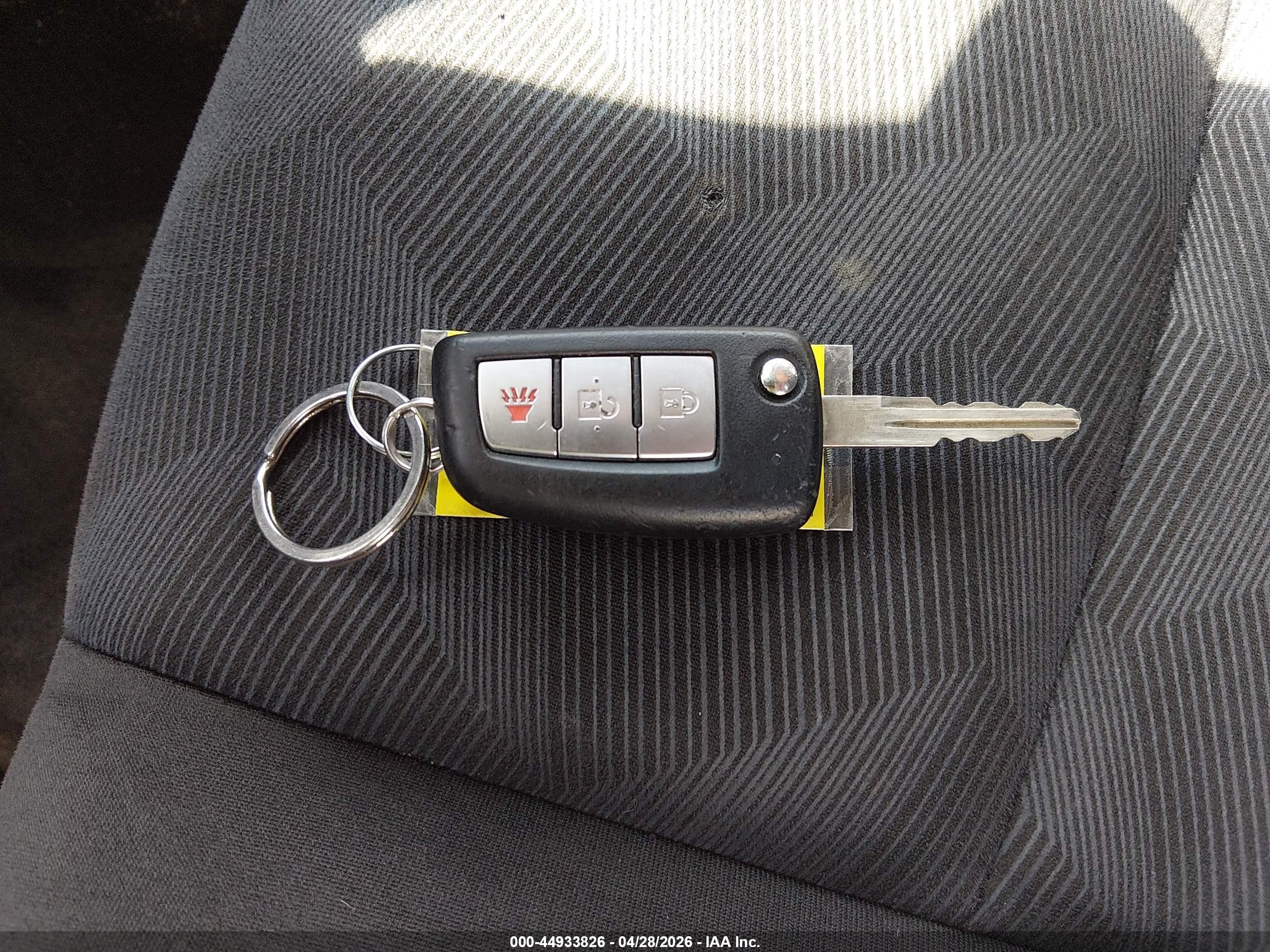 2015 Nissan Rogue S Gray vin: KNMAT2MV7FP537803