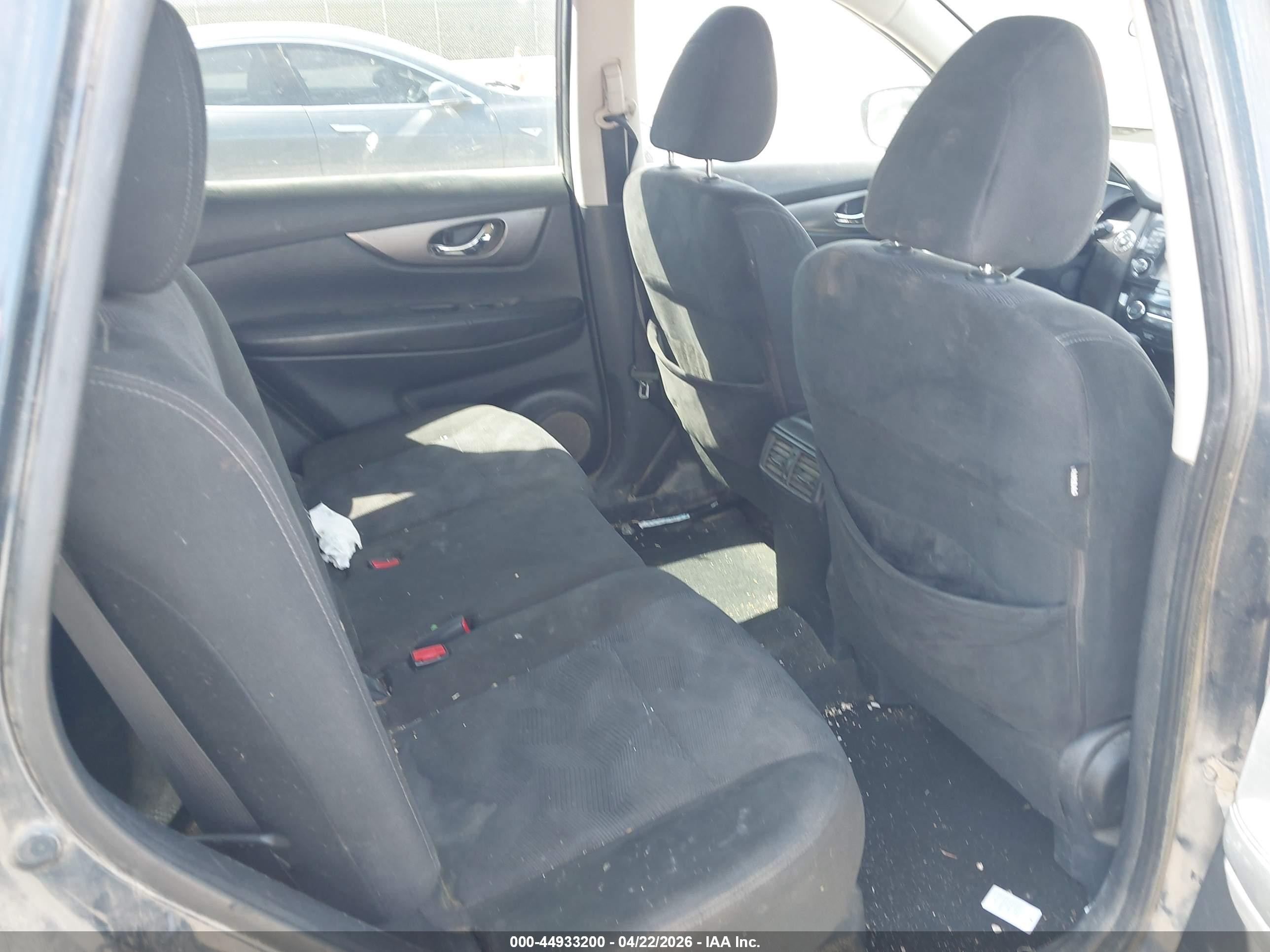 2015 Nissan Rogue Sv Blue vin: KNMAT2MV7FP563852