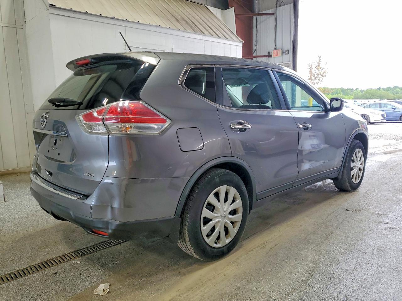 2015 Nissan Rogue S Gray vin: KNMAT2MV7FP566508
