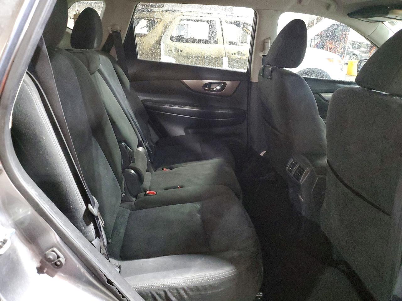 2015 Nissan Rogue S Серый vin: KNMAT2MV7FP576732