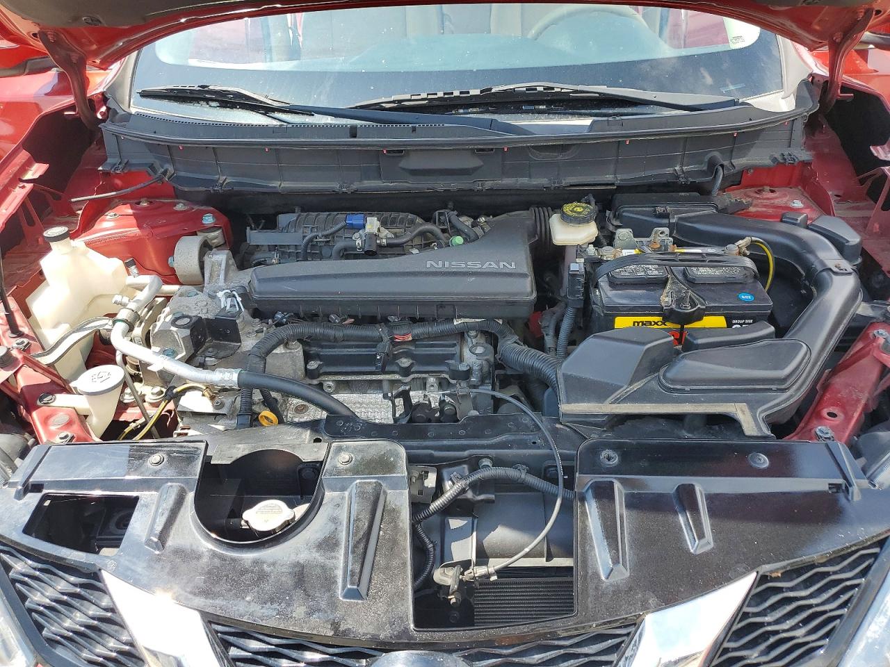 2015 Nissan Rogue S Red vin: KNMAT2MV7FP579260