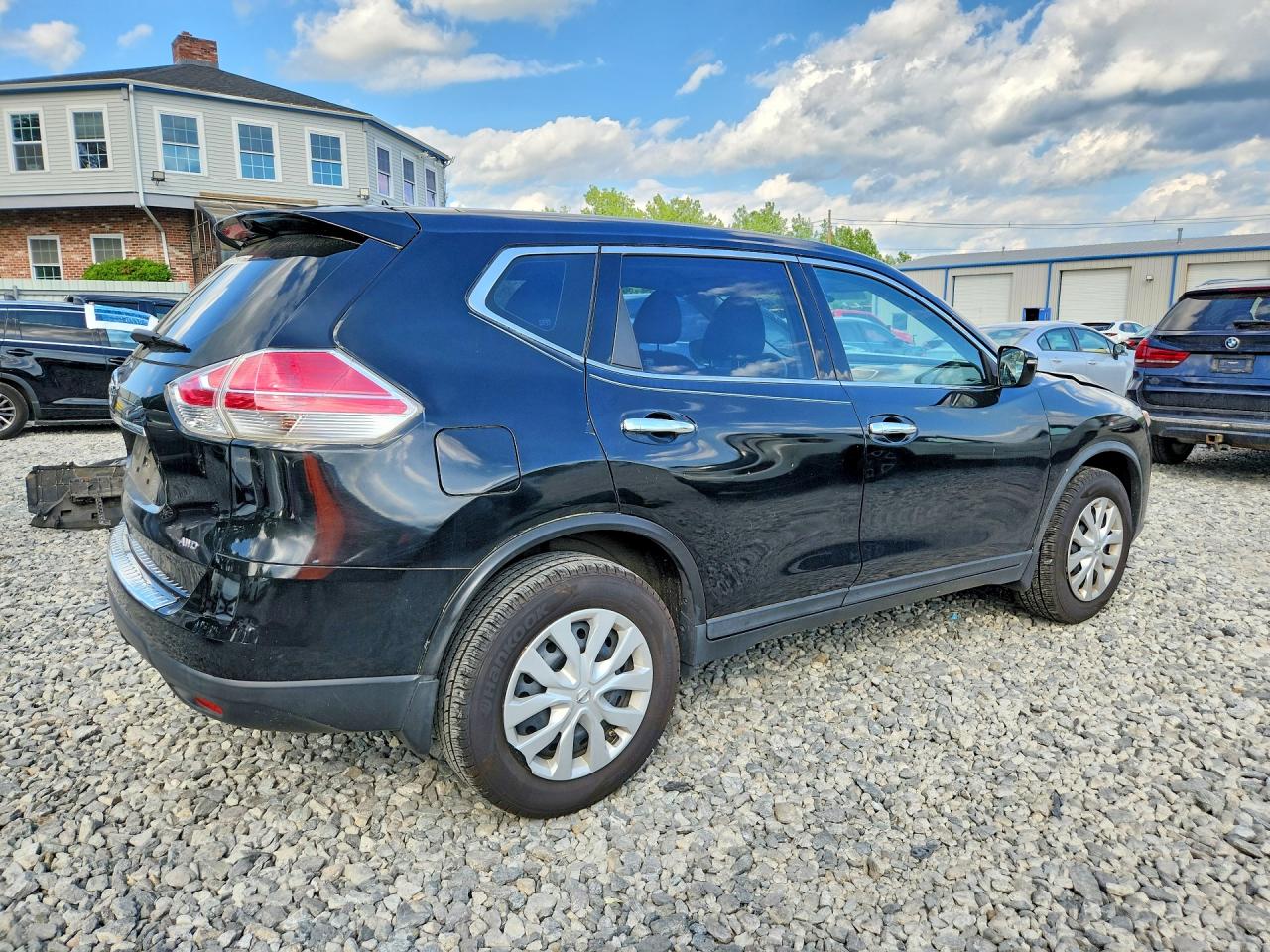 2015 Nissan Rogue S Черный vin: KNMAT2MV7FP583907