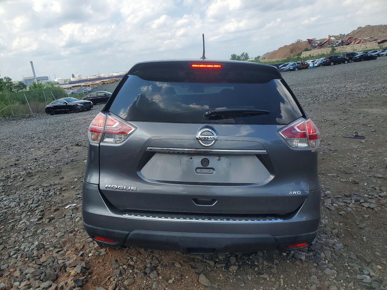 2015 Nissan Rogue S Charcoal vin: KNMAT2MV7FP591084