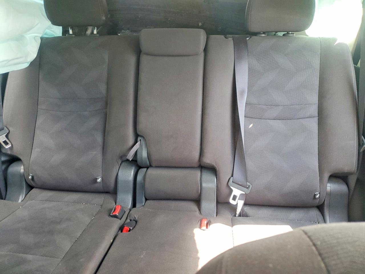 2015 Nissan Rogue S Charcoal vin: KNMAT2MV7FP591084