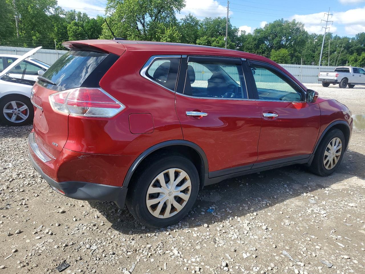 2015 Nissan Rogue S Red vin: KNMAT2MV7FP592431