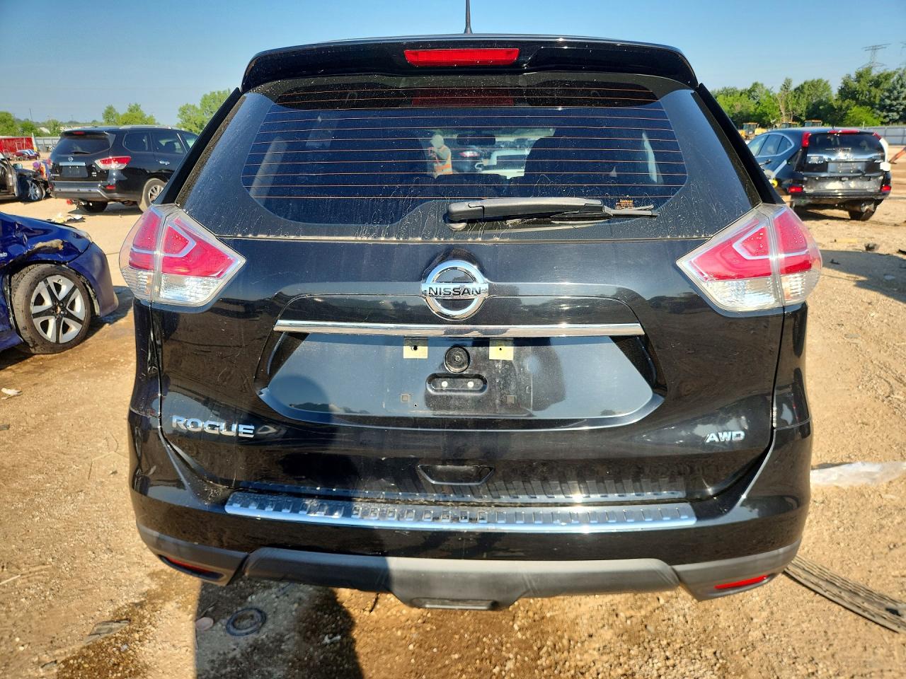 2016 Nissan Rogue S Black vin: KNMAT2MV7GP638180
