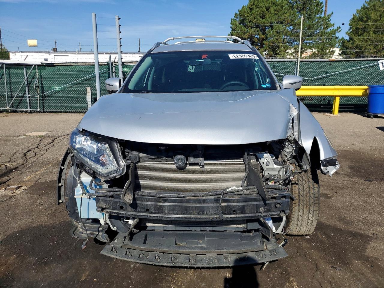 2016 Nissan Rogue Sv Silver vin: KNMAT2MV7GP644707