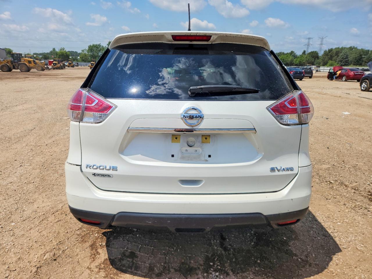 2016 Nissan Rogue Sv White vin: KNMAT2MV7GP656291