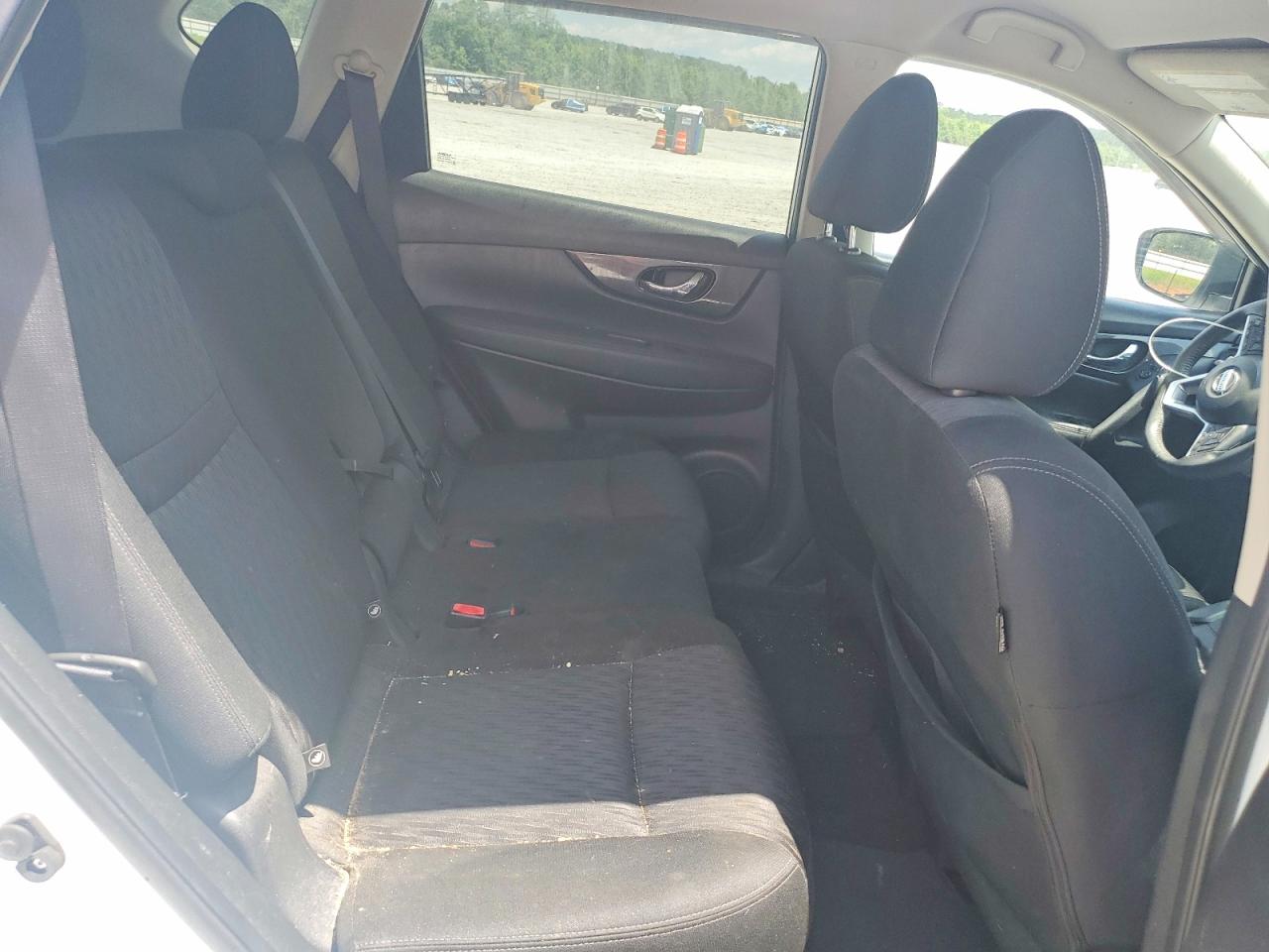 2017 Nissan Rogue Sv White vin: KNMAT2MV7HP581111