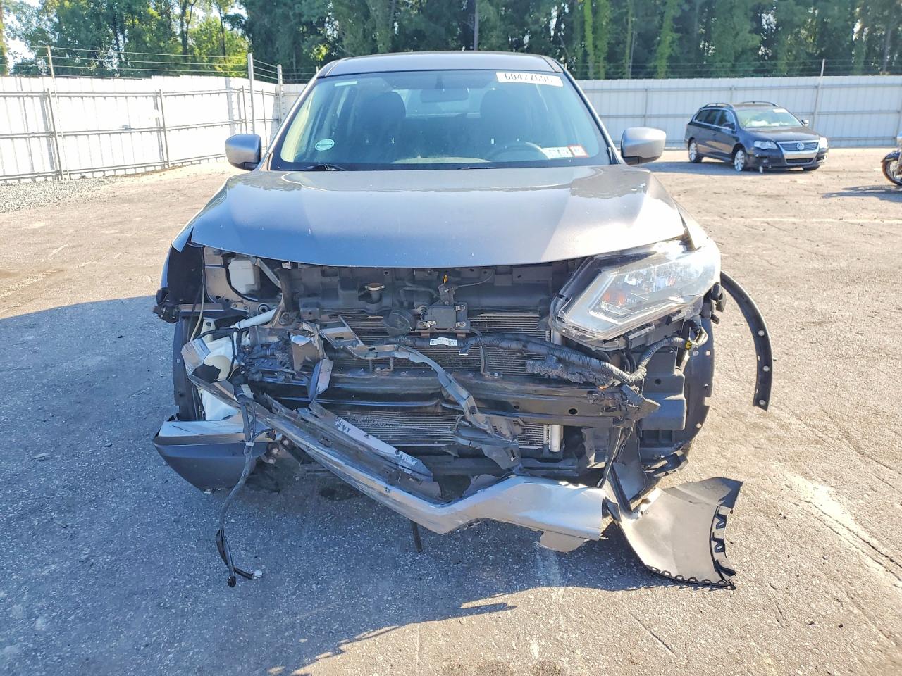 2017 Nissan Rogue S Silver vin: KNMAT2MV7HP616956