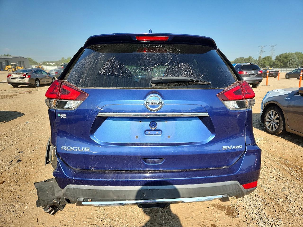 2018 Nissan Rogue Sv Blue vin: KNMAT2MV7JP609897