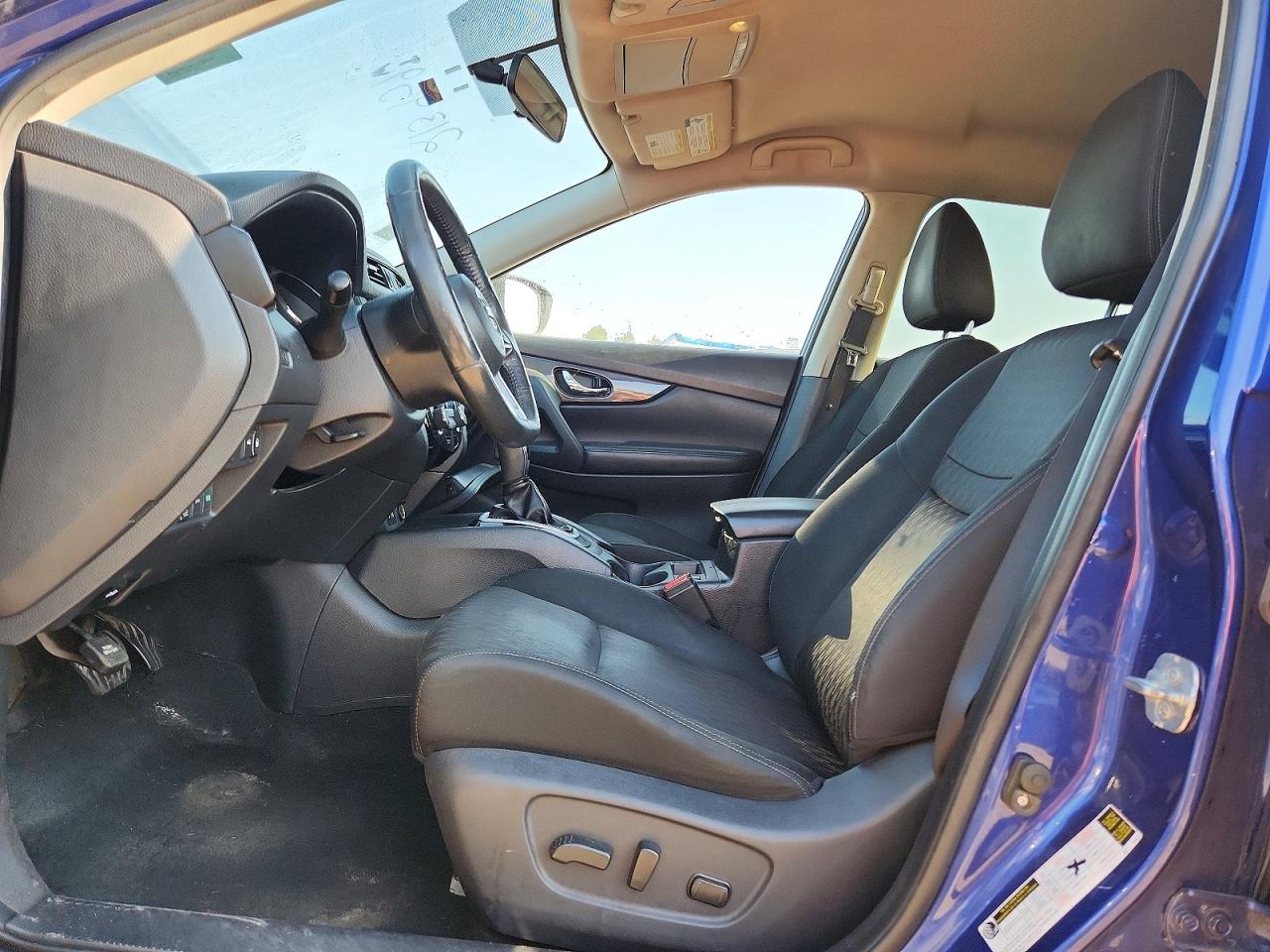 2018 Nissan Rogue Sv Blue vin: KNMAT2MV7JP609897