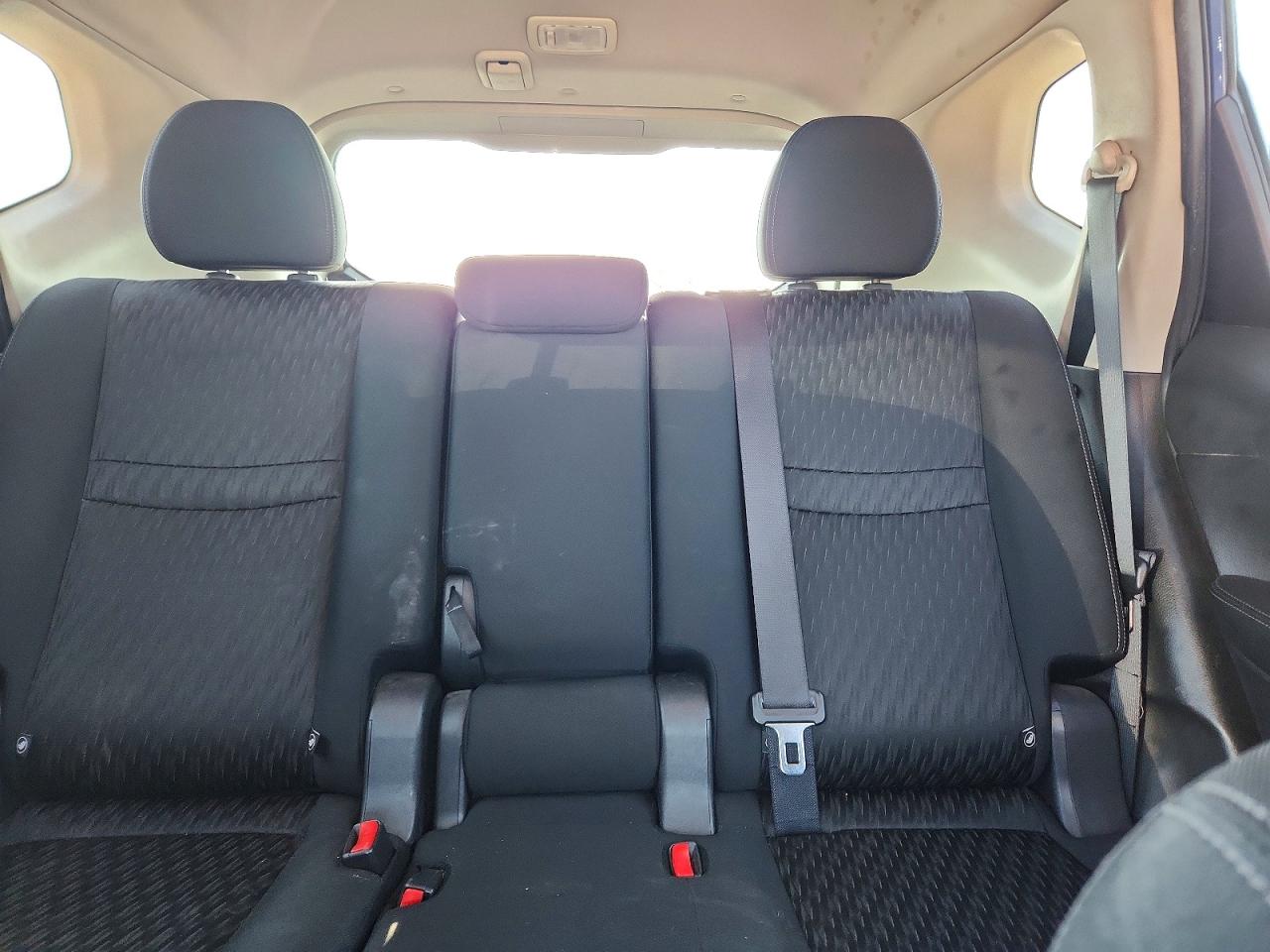 2018 Nissan Rogue Sv Blue vin: KNMAT2MV7JP609897
