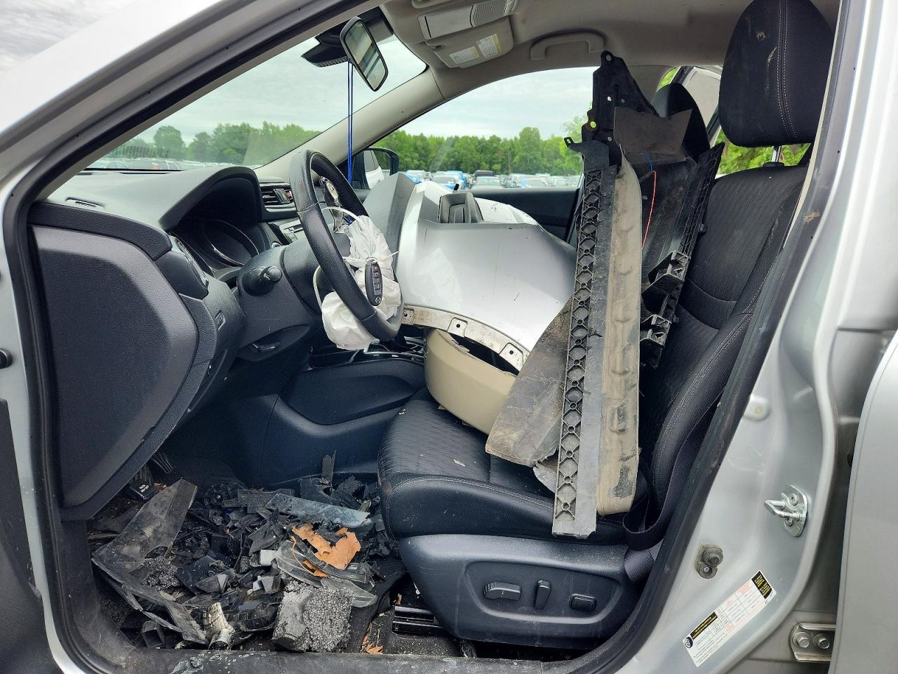 2019 Nissan Rogue Sv Silver vin: KNMAT2MV7KP521272