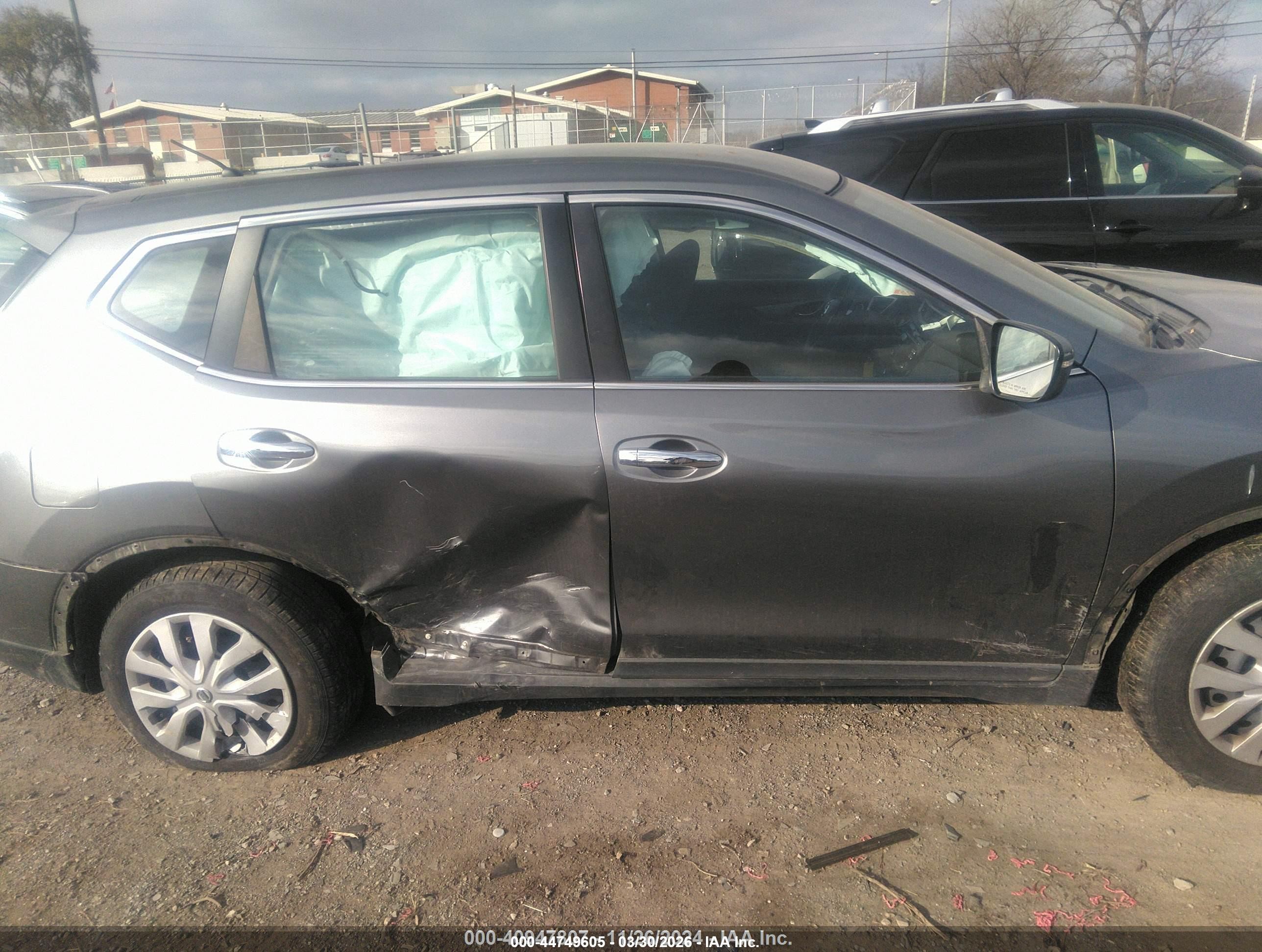 2015 Nissan Rogue S Серый vin: KNMAT2MV8FP509878