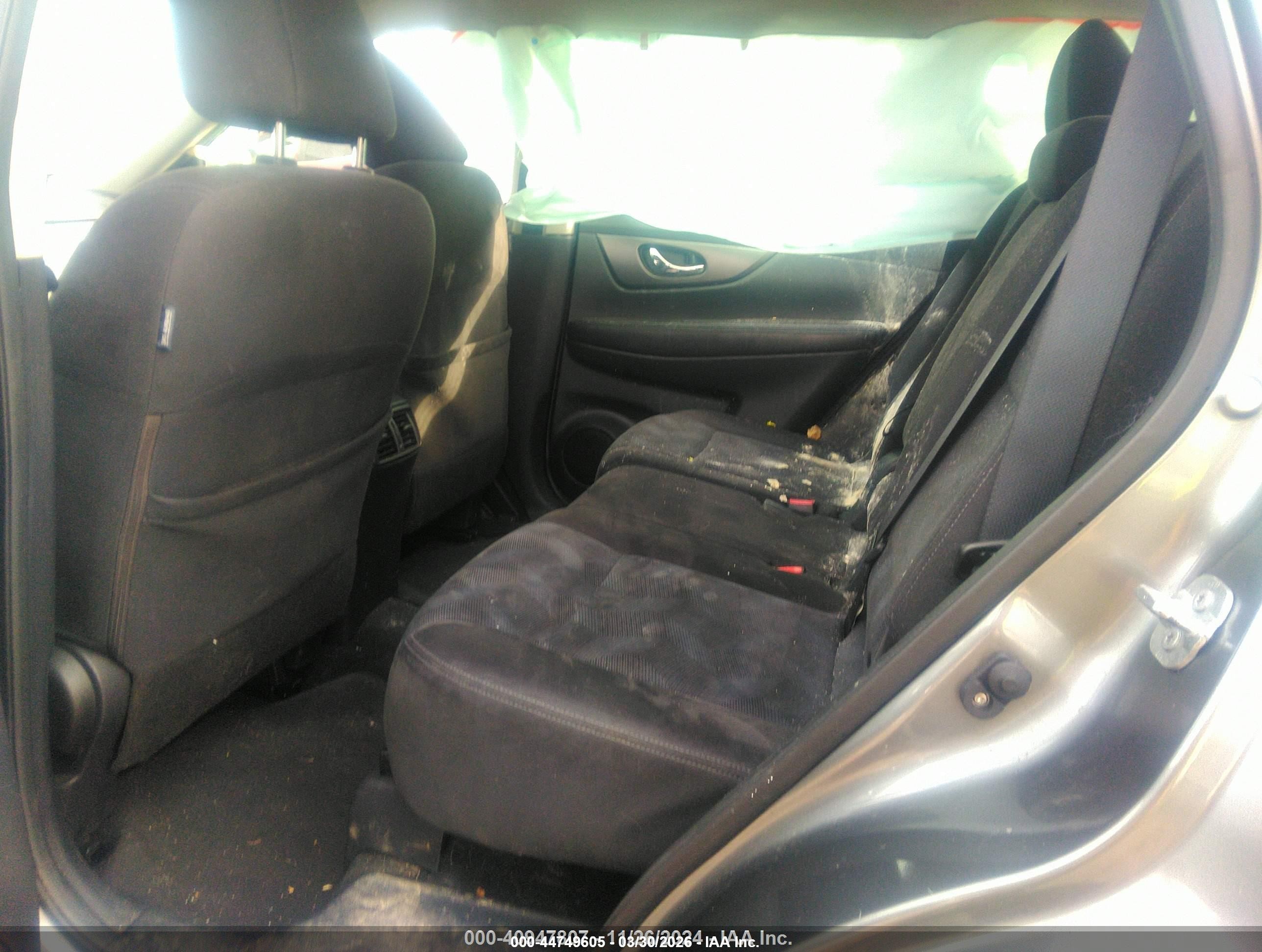 2015 Nissan Rogue S Серый vin: KNMAT2MV8FP509878