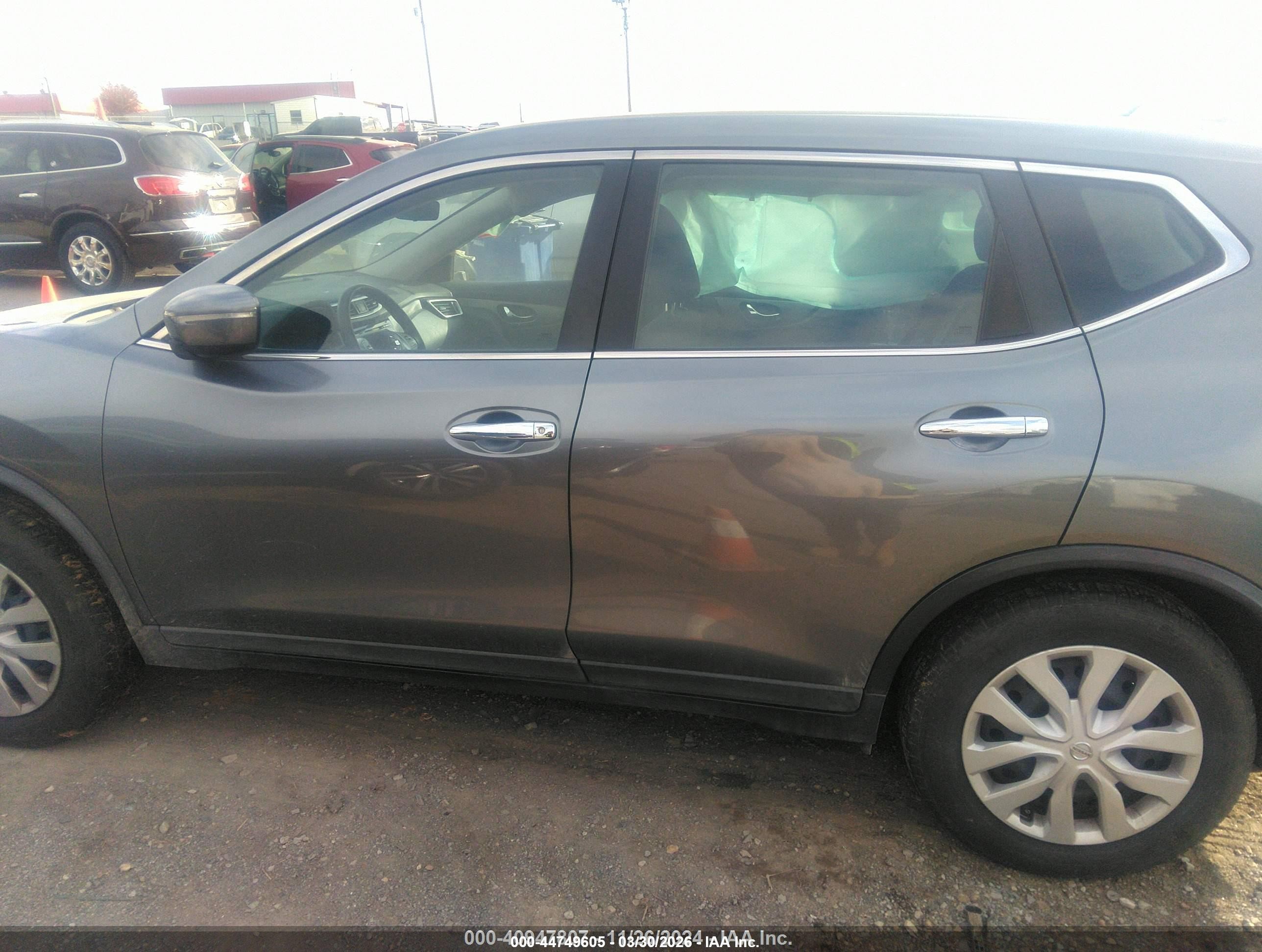 2015 Nissan Rogue S Серый vin: KNMAT2MV8FP509878