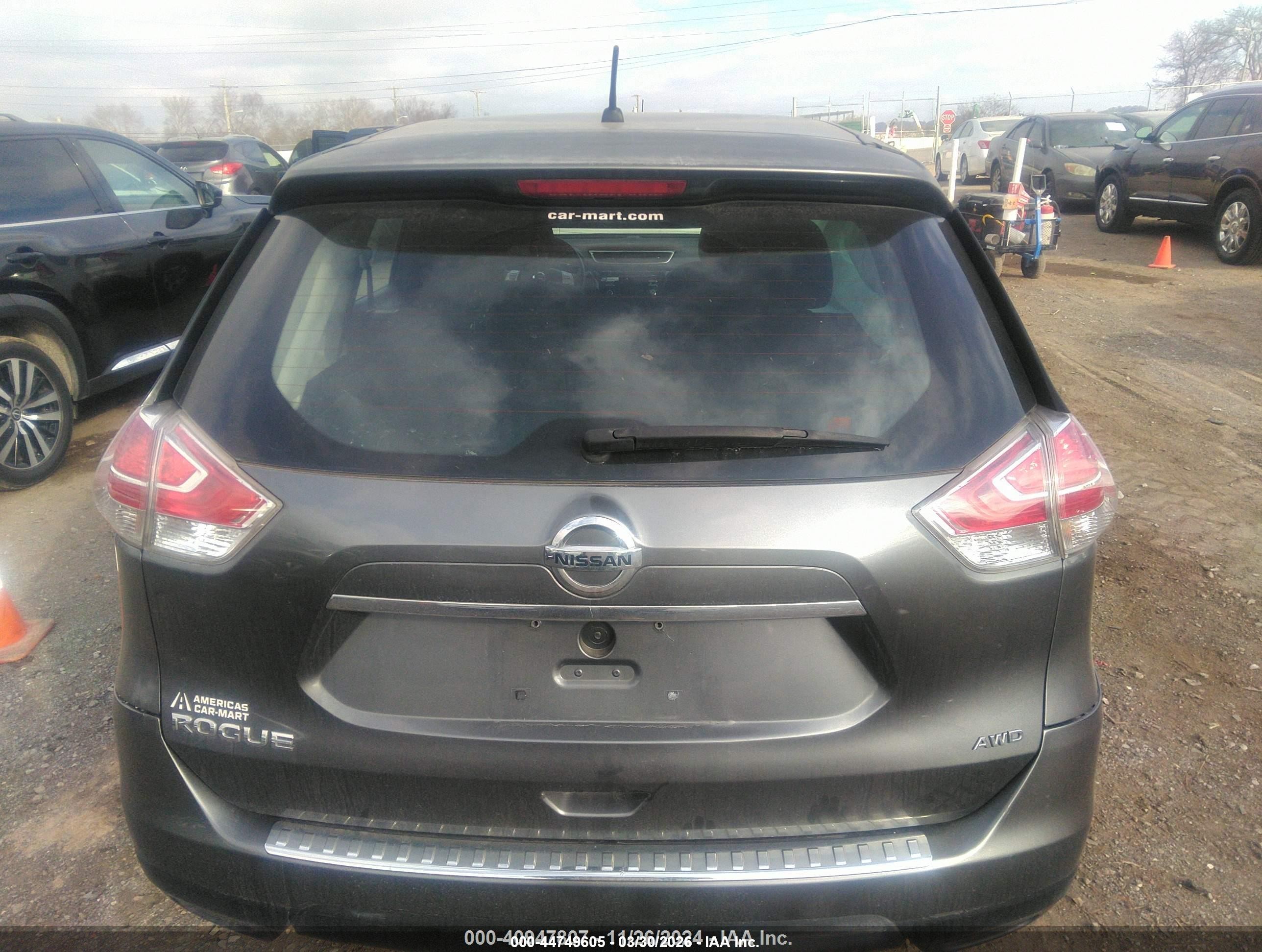 2015 Nissan Rogue S Серый vin: KNMAT2MV8FP509878