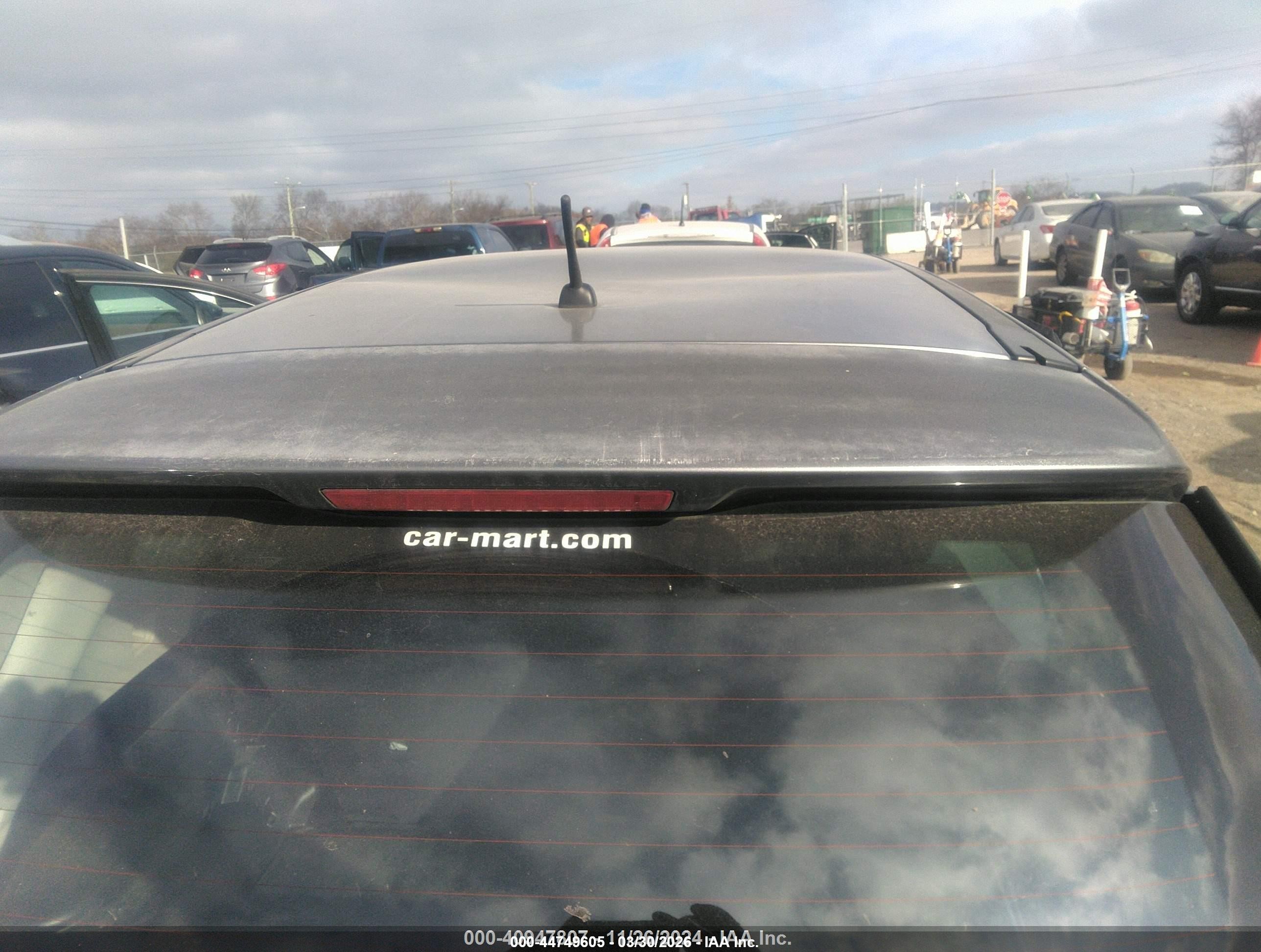 2015 Nissan Rogue S Серый vin: KNMAT2MV8FP509878