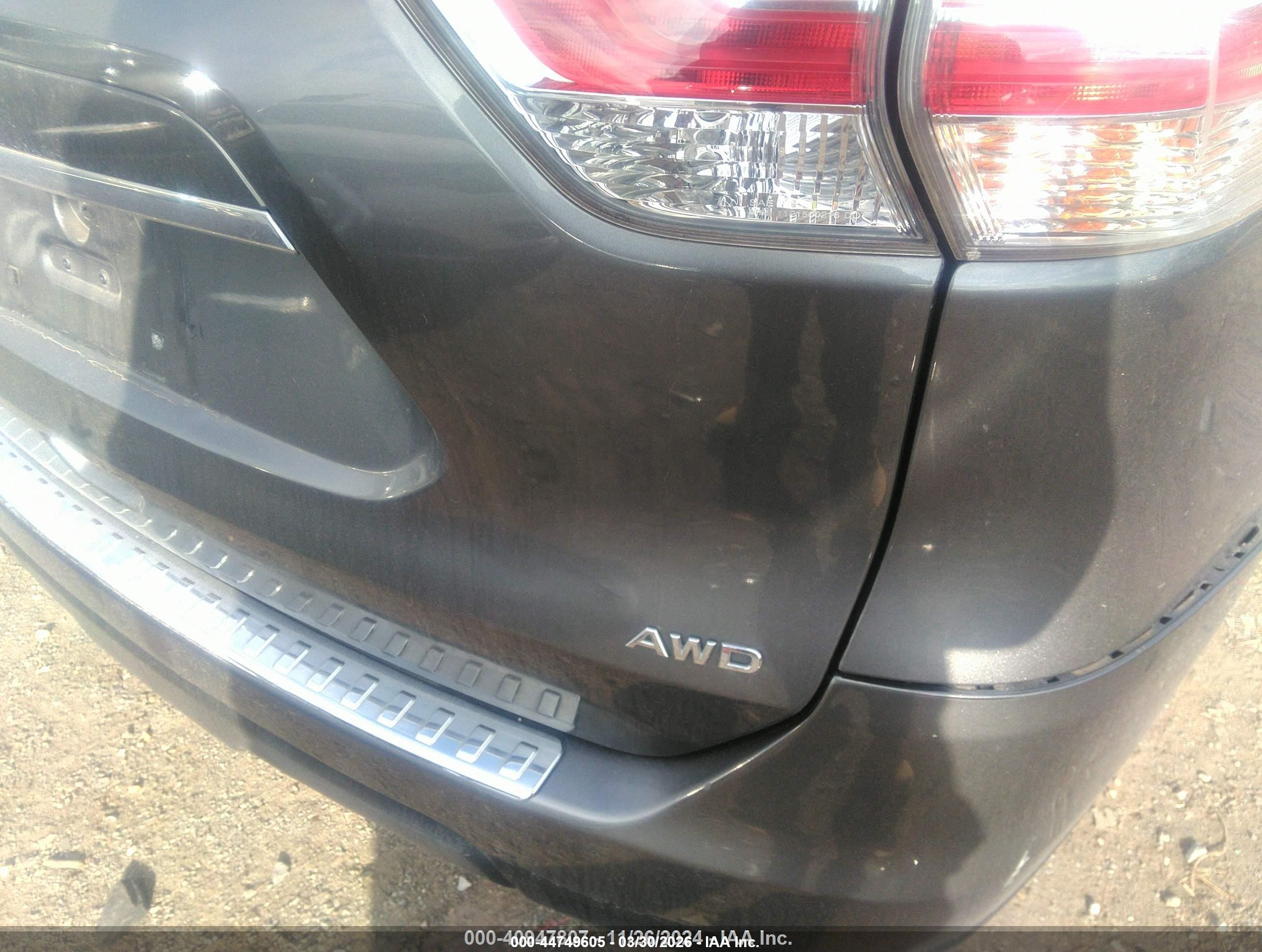2015 Nissan Rogue S Серый vin: KNMAT2MV8FP509878