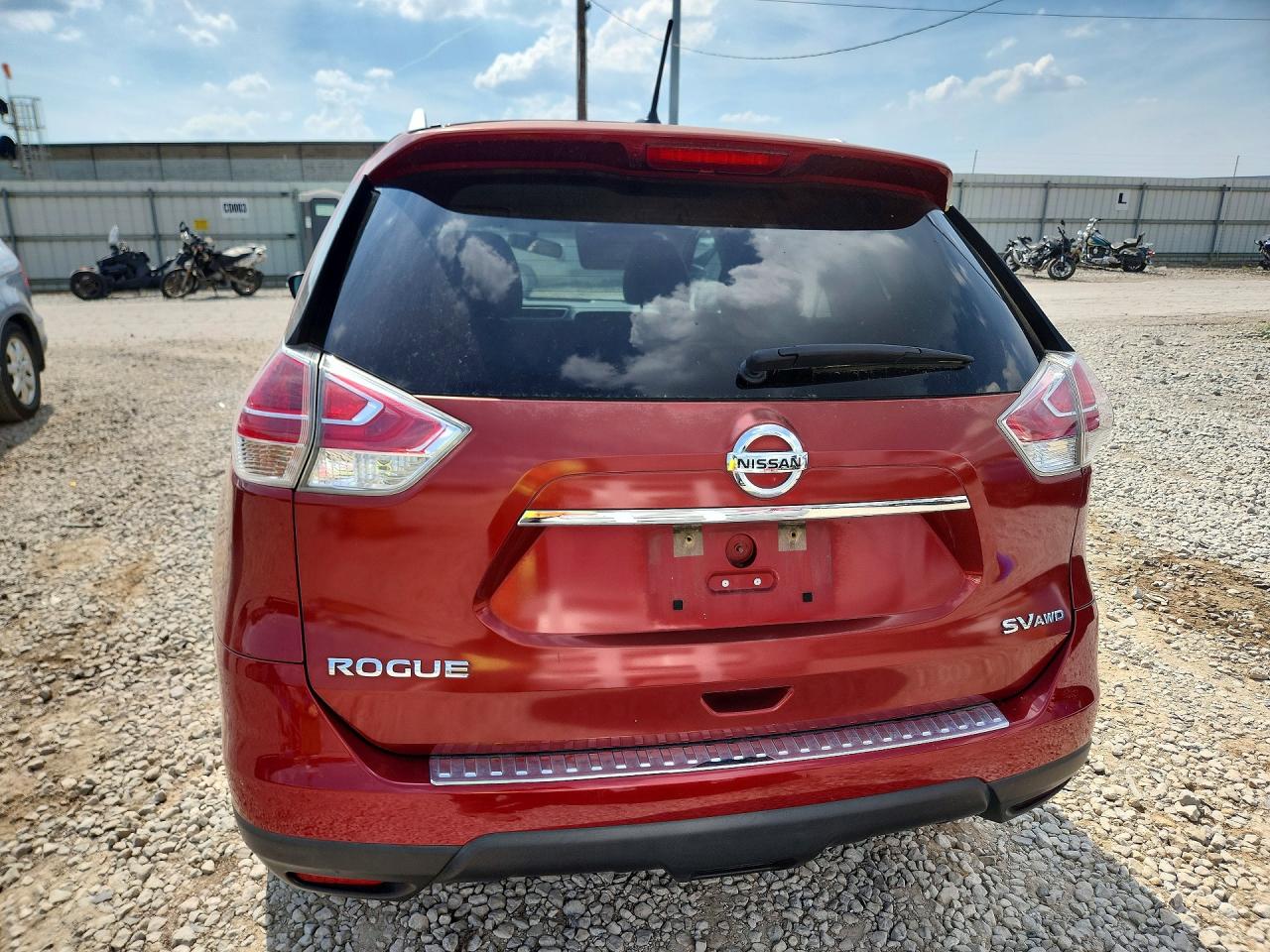 2015 Nissan Rogue Sv Burgundy vin: KNMAT2MV8FP512960